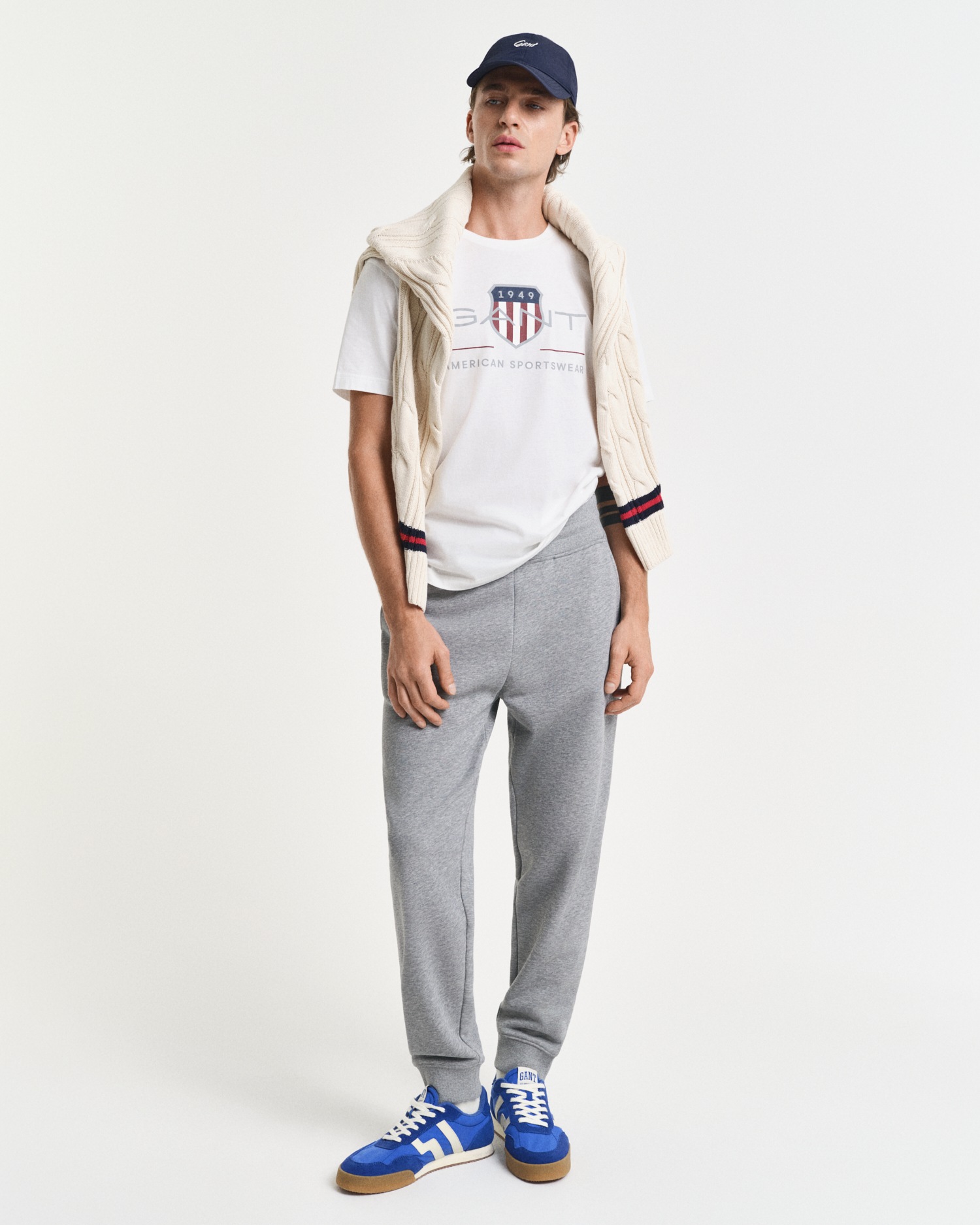 Gant T-Shirt »REG ARCHIVE SHIELD SS T-SHIRT« mit Logodruck auf der Brust