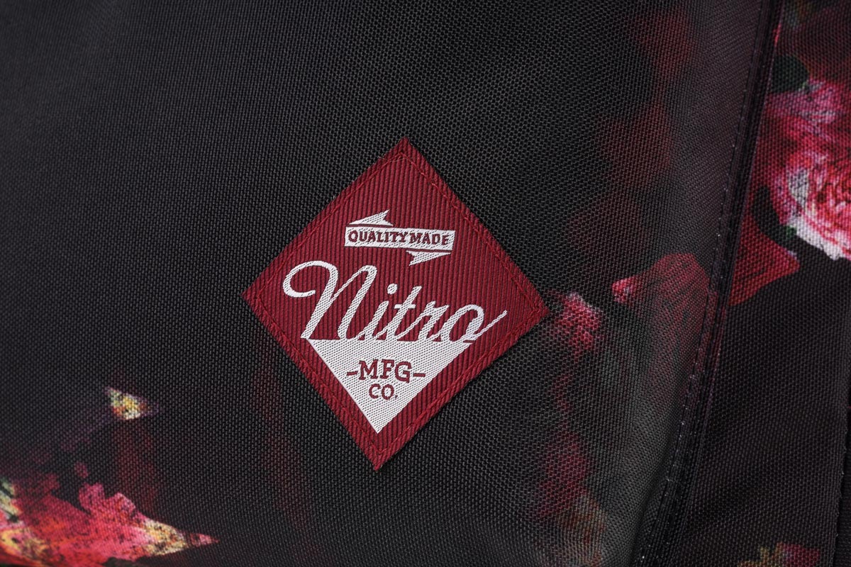 NITRO Sac à dos de loisirs »Urban Plus« Daypack, Streetpack im Retro-Look, Alltagsrucksack, Schulrucksack