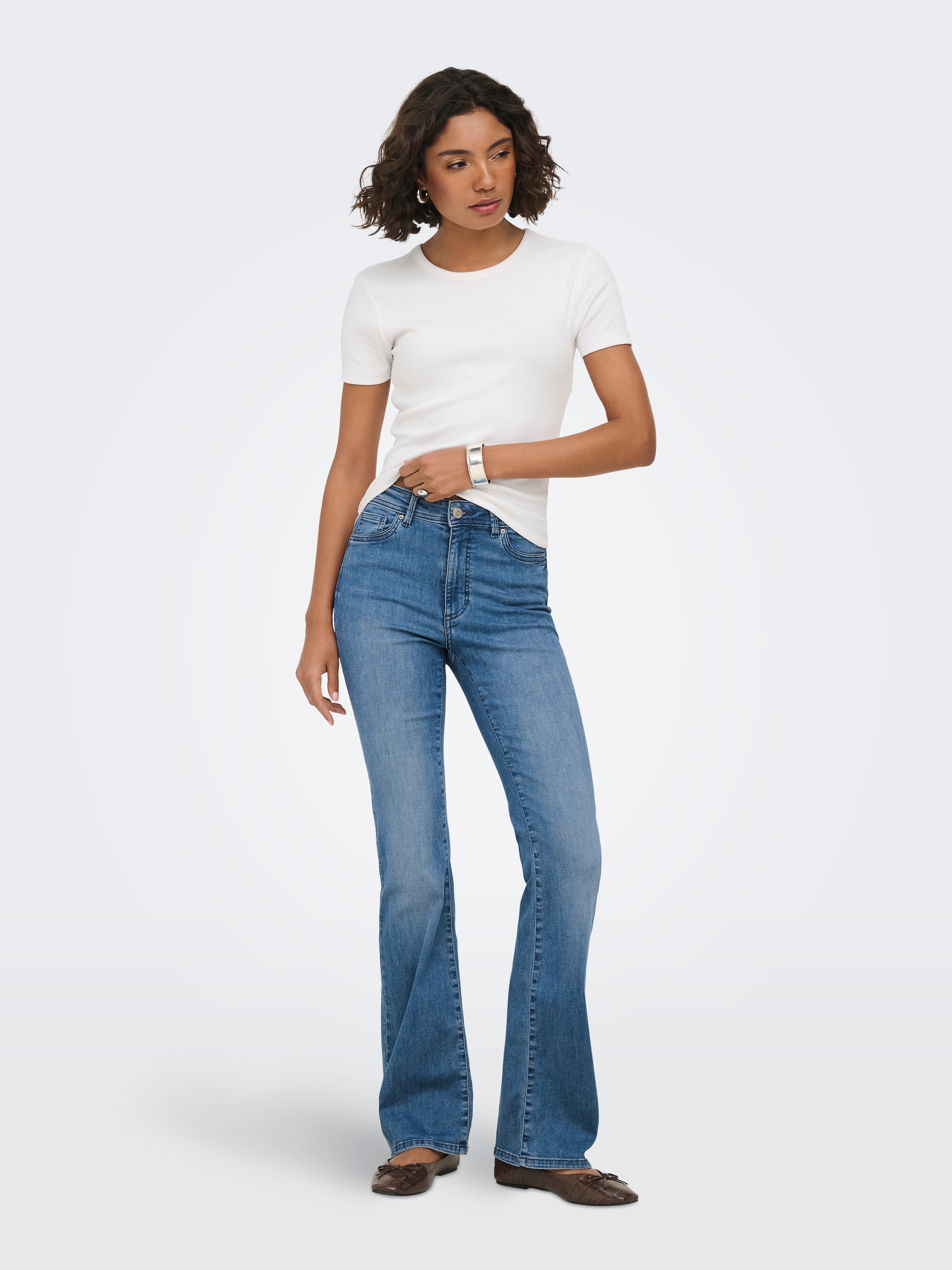 ONLY Bootcut-Jeans »ONLWAUW HW FLARED DNM TAI475« Baumwollmischung