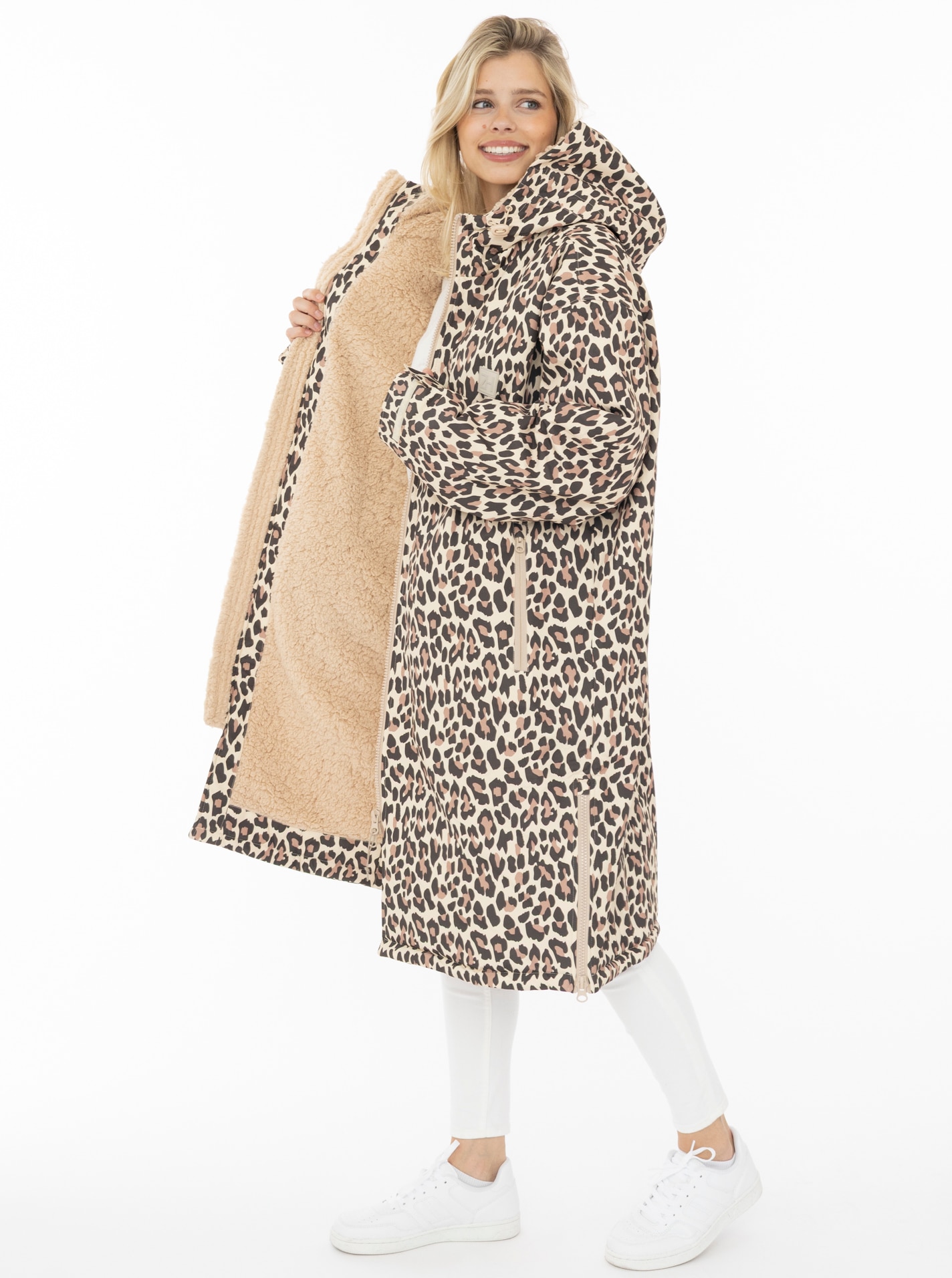 Zwillingsherz Kurzmantel »"Oversize Windjacke ZH"« seitliche Taschen, Kapuze, Reissverschluss, Teddy Futter, Oversized