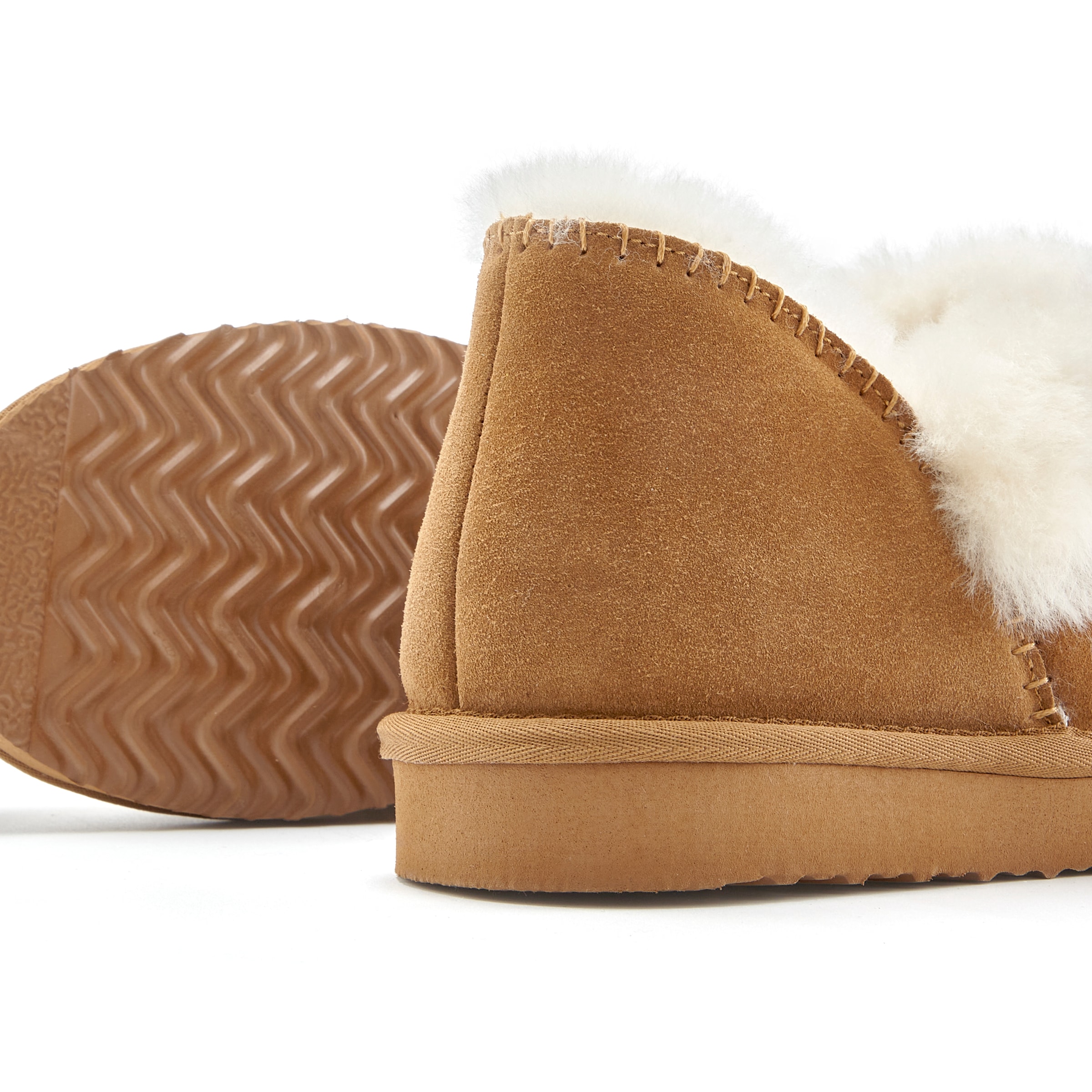 Vivance Hausschuh »Plüsch Hausschuh, Pantolette, Pantoffel, Homeslippers«  mit kuscheligem Lammfell aus Leder