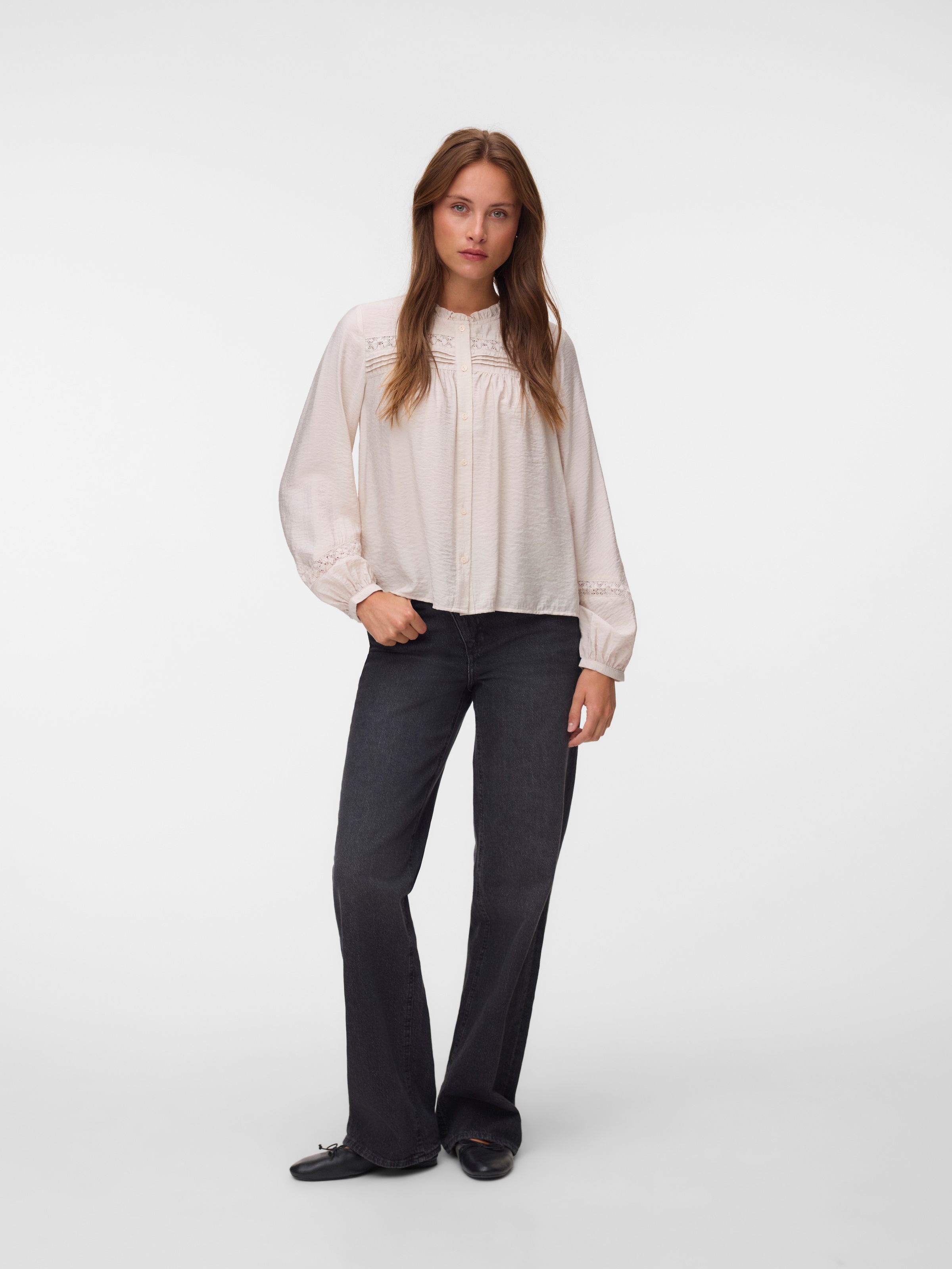 Vero Moda Blouse à manches longues »VMCASEY LS LACE SHIRT WVN NOOS« mélange viscose, coupe régulière
