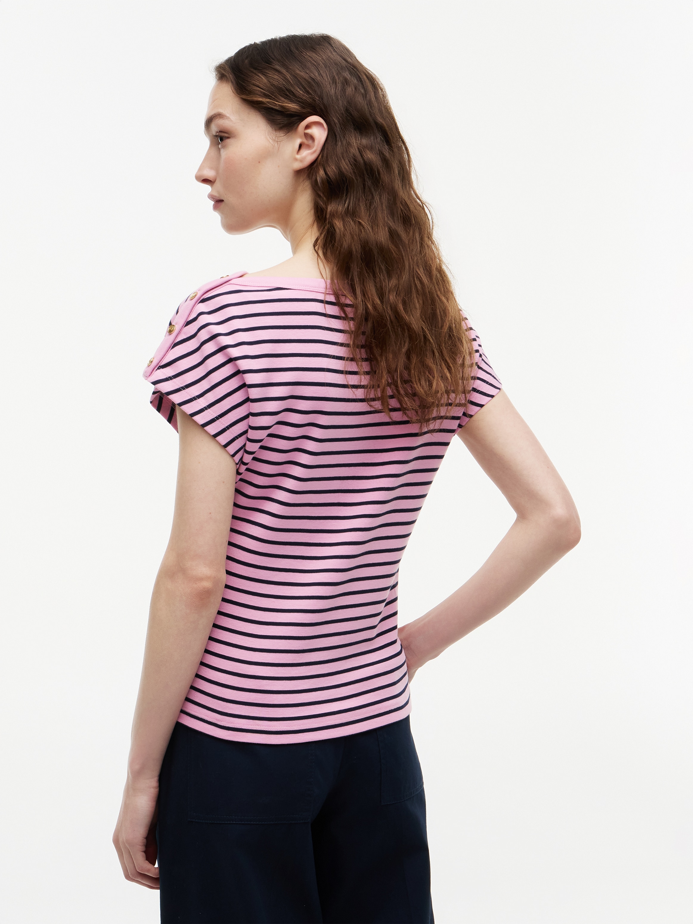Tommy Hilfiger Kurzarmshirt »GOLD BTN CAP-SLV BOAT-NK TEE« Baumwolle, mit goldfarbenen Knöpfen