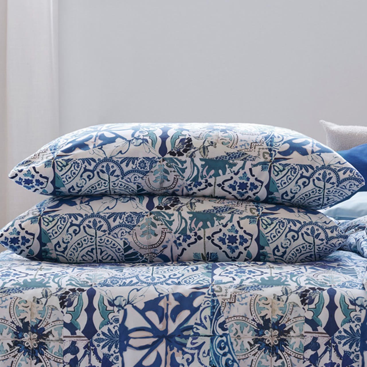 APELT Linge de lit »Azzuro« Carreaux peints à la main bleu et blanc, style Amalfitaine