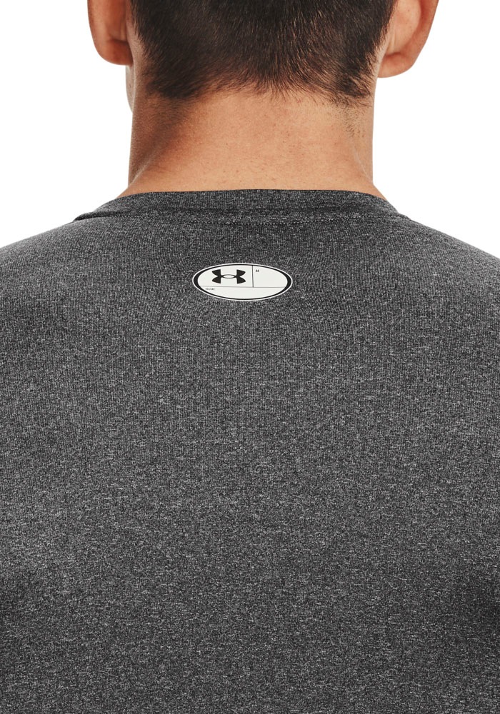 Under Armour® Trainingsshirt »UA HG ARMOUR COMP LONG SLEEVE« Langarm-Ausführung, mit Rundhalsausschnitt, schnell trocknend