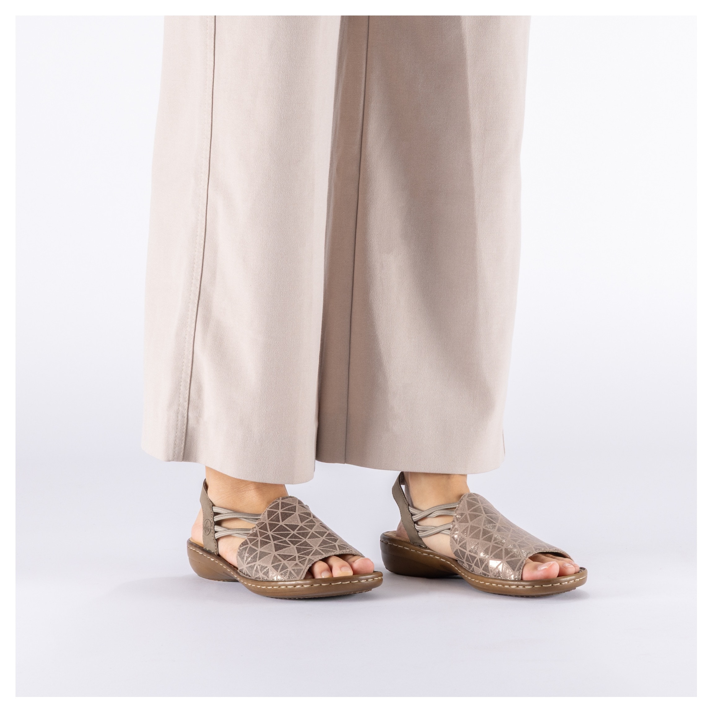 Rieker Sandale  chaussure d'été, sandale, talon compensé, avec bandes élastiques