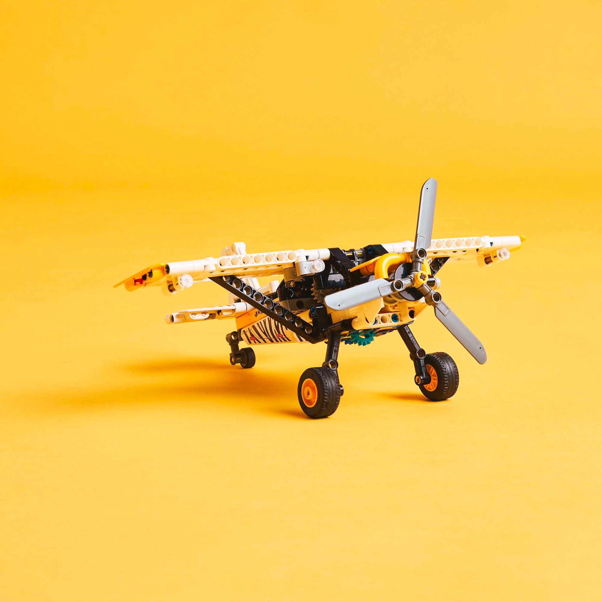 LEGO® Konstruktionsspielsteine »Propellerflugzeug (42198), LEGO Technic« Made in Europe