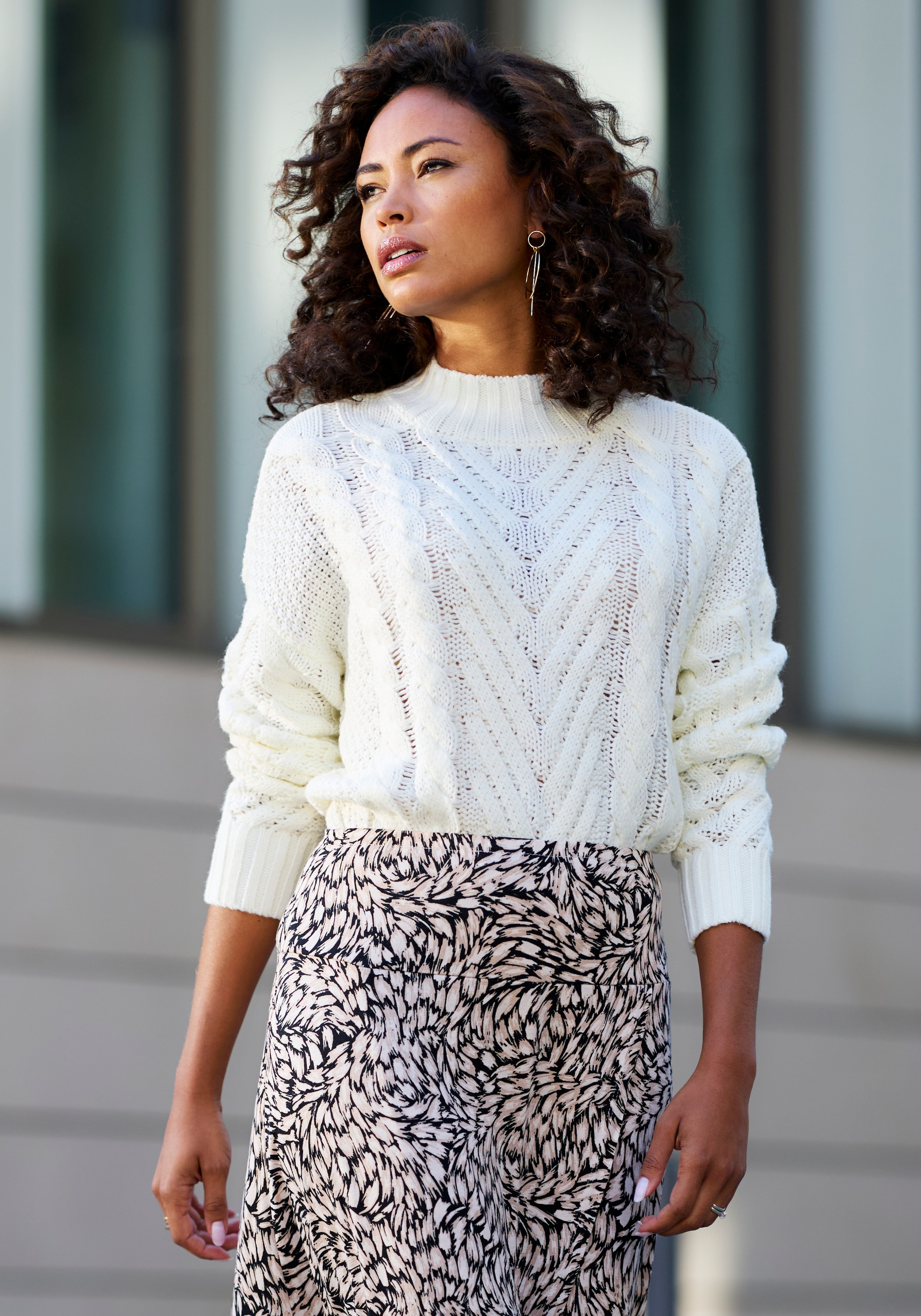 Buffalo Pull à col montant mit Zopfmuster, Winterpullover, Basic