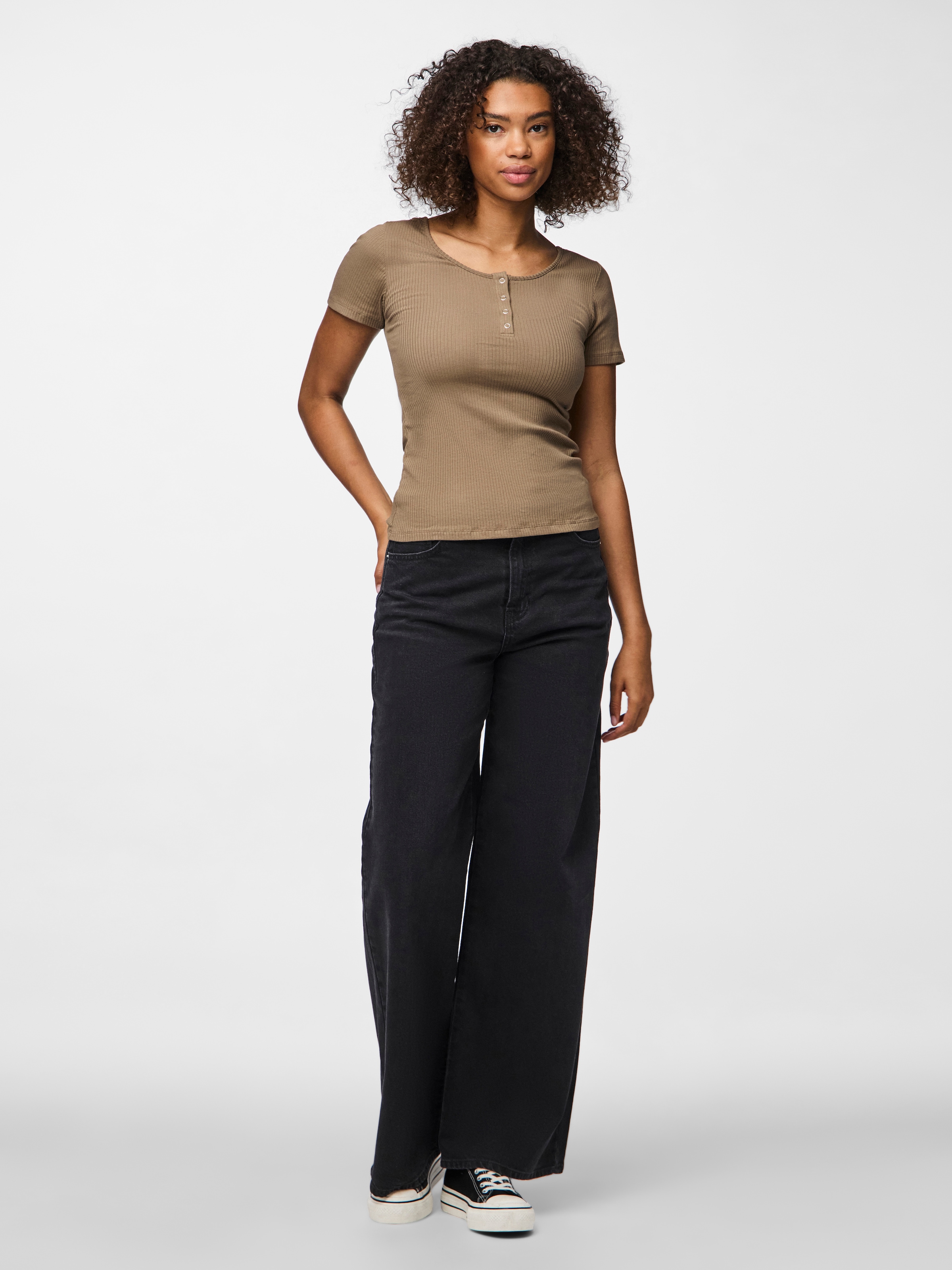 pieces Kurzarmshirt »PCKITTE SS TOP NOOS BC« Baumwollmischung, slim fit