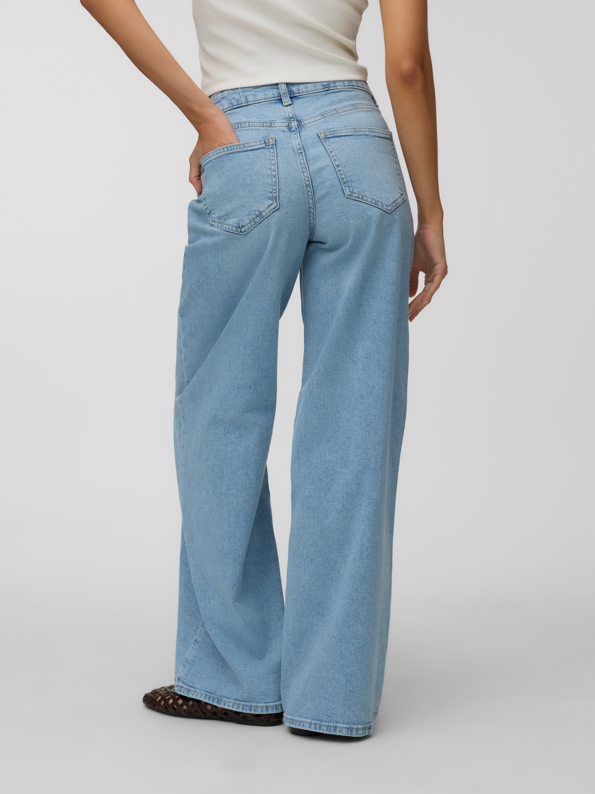 Vero Moda Jeans large »VMSANDIE-STRETCH MR WIDE JNS RA3133 NOOS« Mélange de coton, coupe large, taille mi-haute