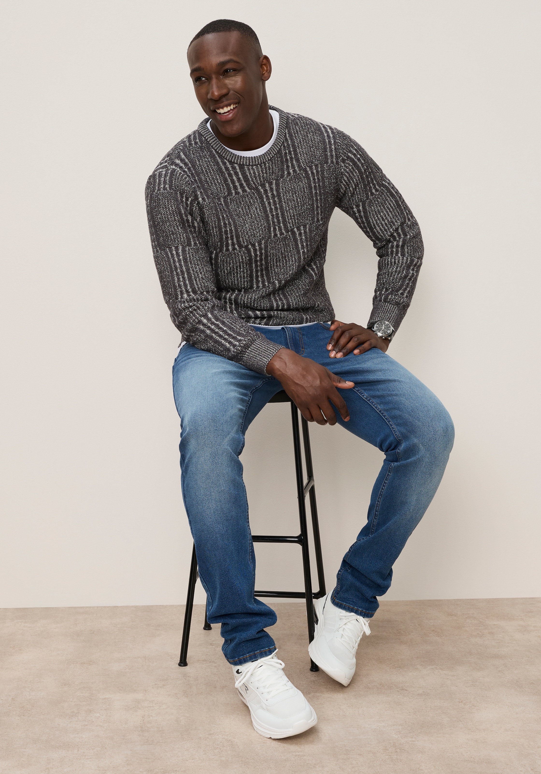 KangaROOS Strickpullover Regular Fit, mit Rundhalsausschnitt, in normaler Länge