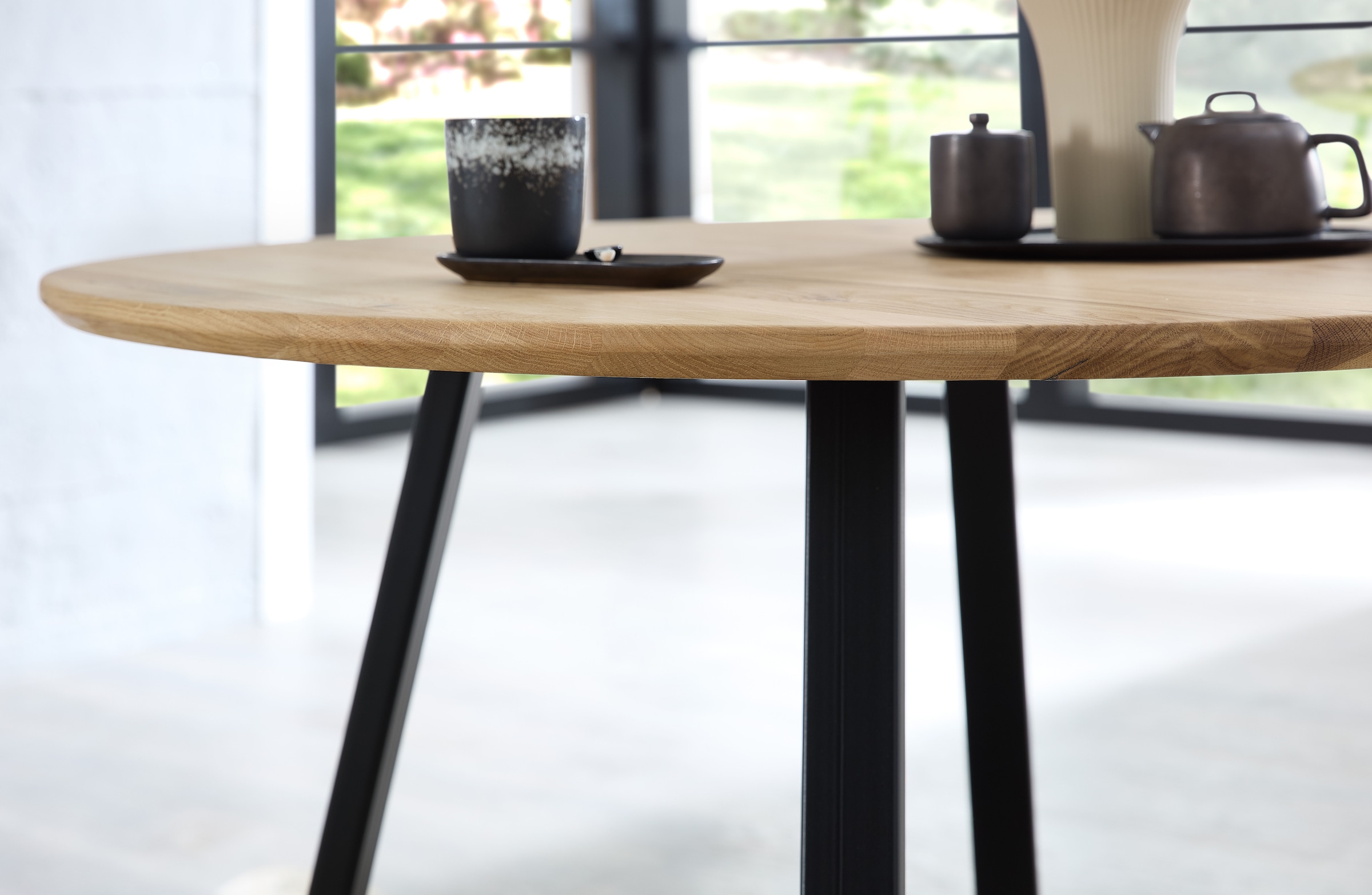 Stolkom Esstisch »Nils Massivholz rund, Esszimmertisch Eiche, BxH 110x75 cm« Stabiles 4-Fuss Metallgestell, Boden bis Unterkante Tisch ca. 69 cm