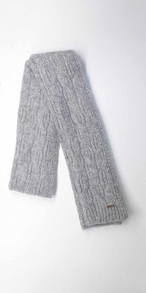 chillouts »Giralda Scarf« mit eleganter Struktur & angenehmer Länge