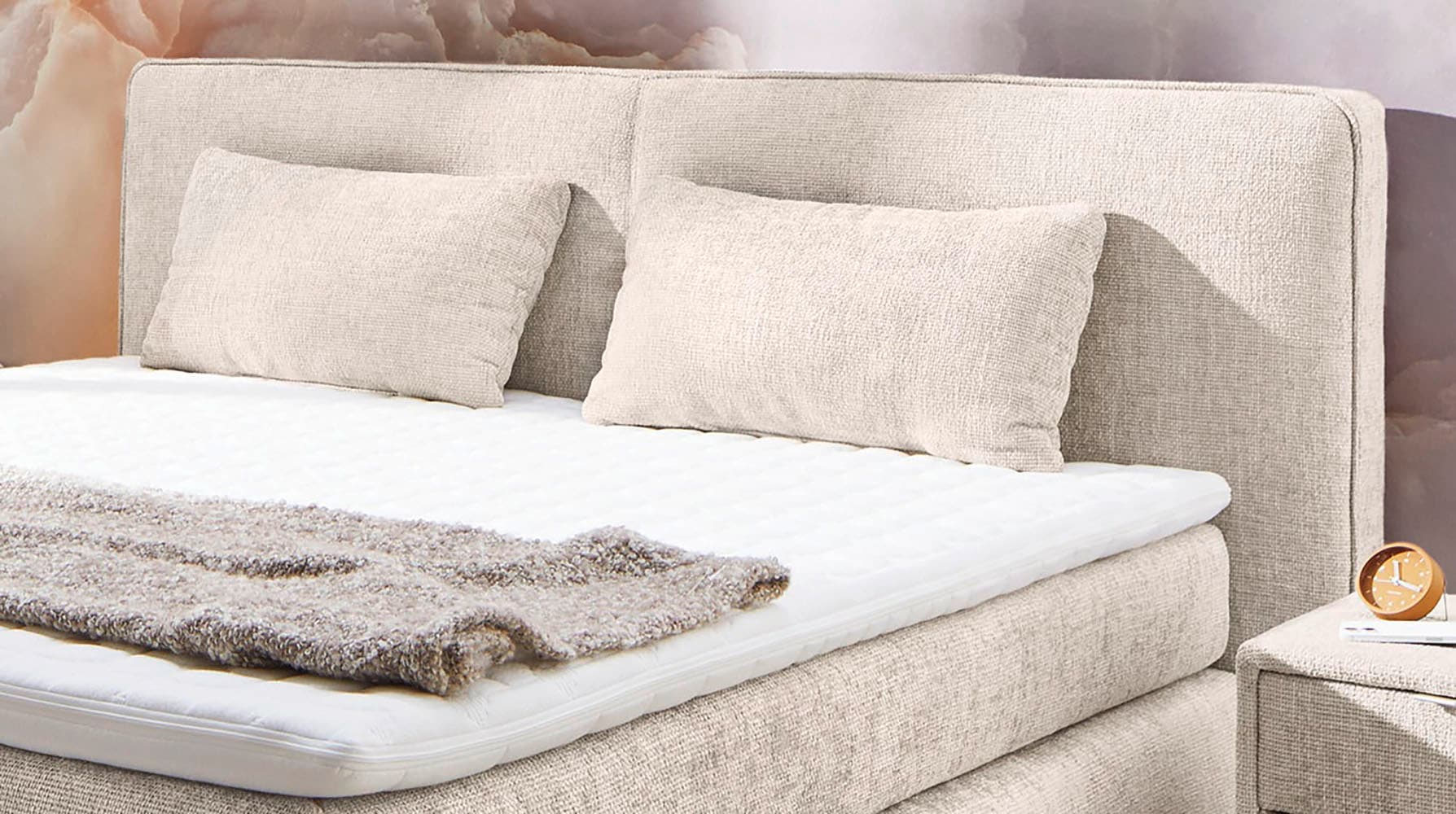 Jockenhöfer Gruppe Lit boxspring »Valentina in der Breite 180cm, beige, extra dickes Kopfteil mit Keder« Matelas TTFK 7 zones, surmatelas visco, différents degrés de fermeté disponibles