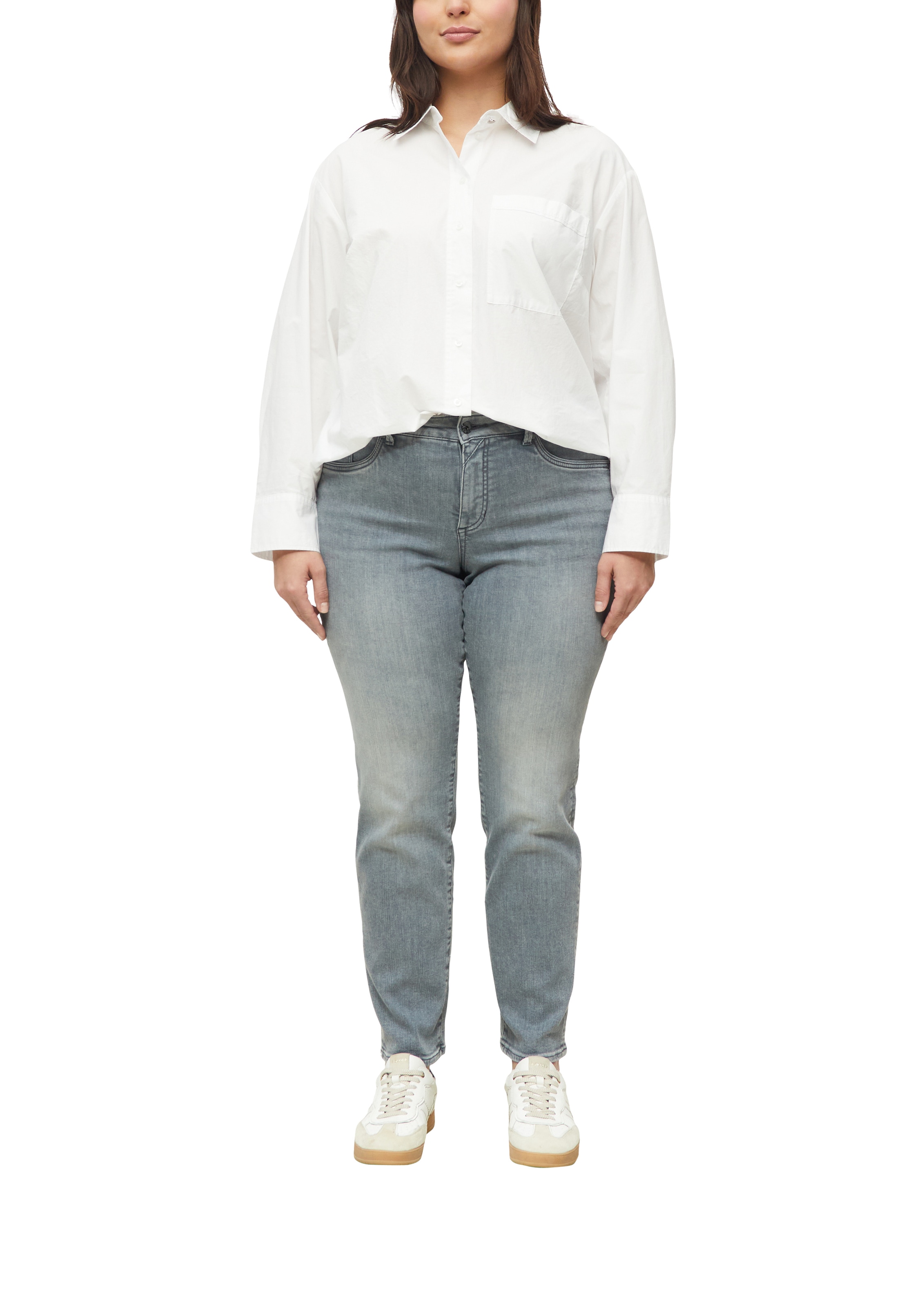 s.Oliver CURVE Jeans à 5 poches Longueur 7/8 / Coupe slim / Stretch / Grandes tailles