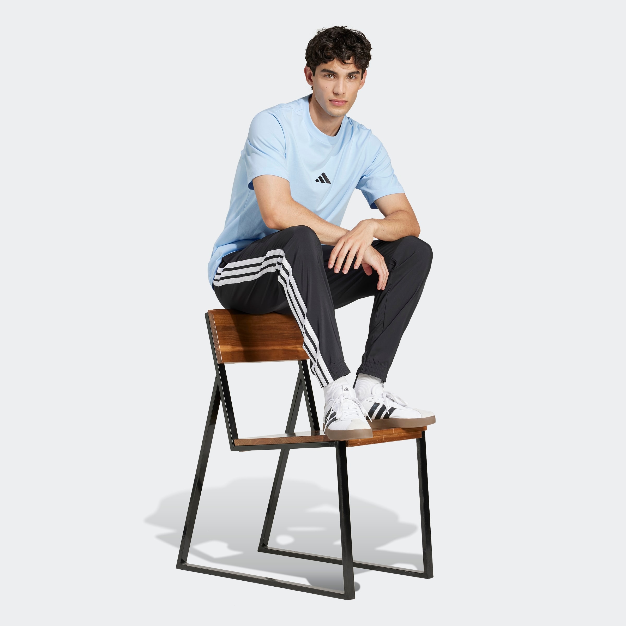 adidas Sportswear »ESSENTIALS SMALL LOGO SINGLE JERSEY« t-shirt sportif à manches courtes, col rond