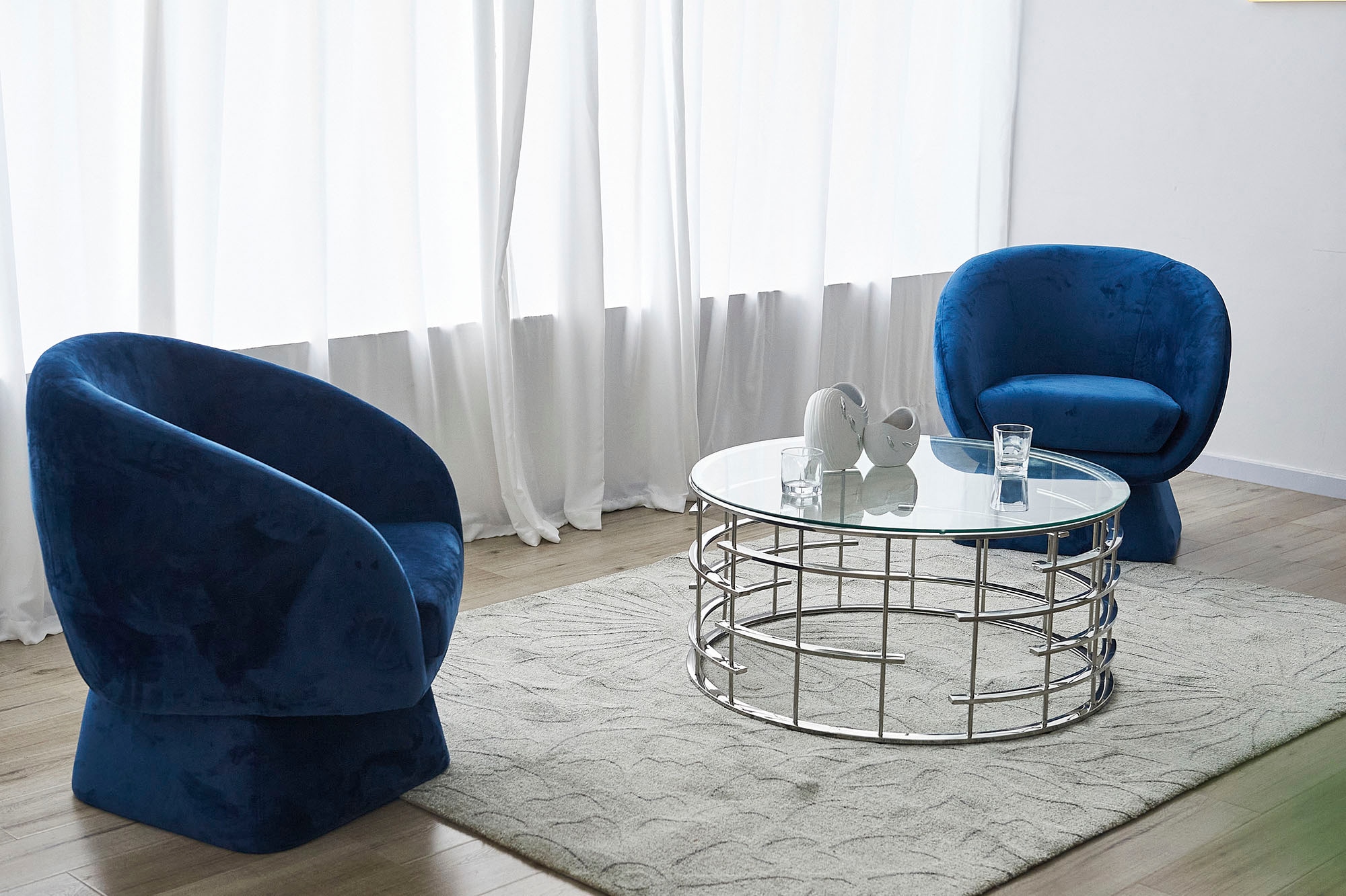 SalesFever Table basse »Glastisch: Stil und Funktionalität Wohnzimmertisch« Gestell gefertigt aus rostfreiem Edelstahl