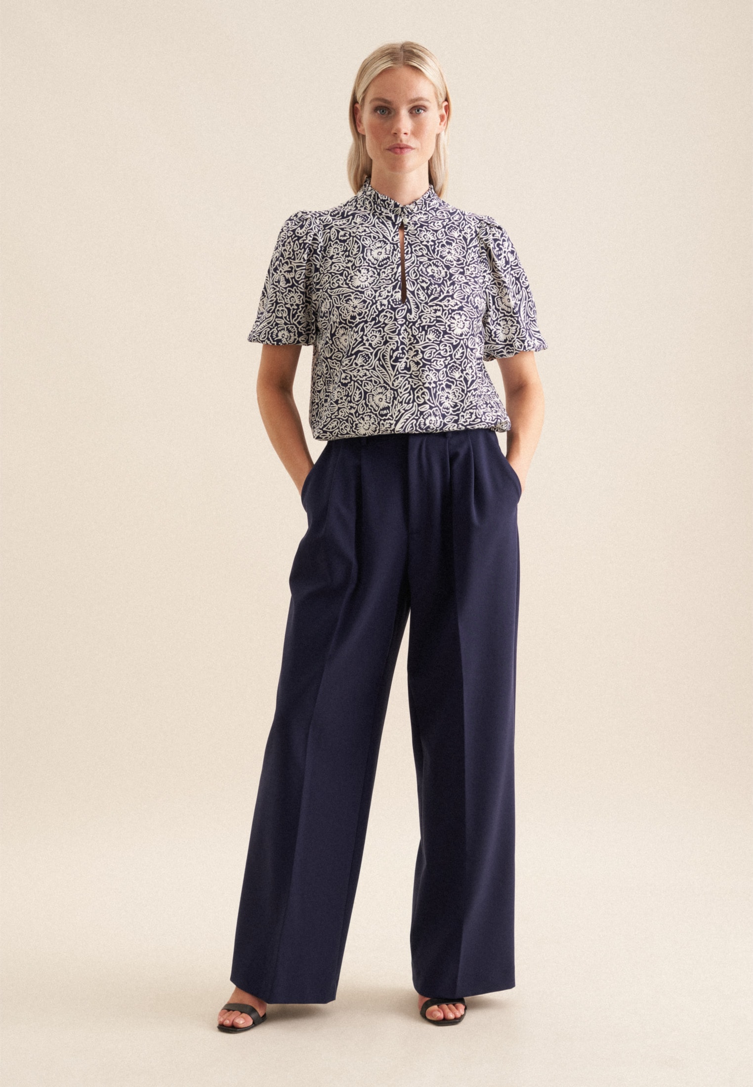 seidensticker Shirtbluse »Schwarze Rose« 1/2 Rundhals Floral