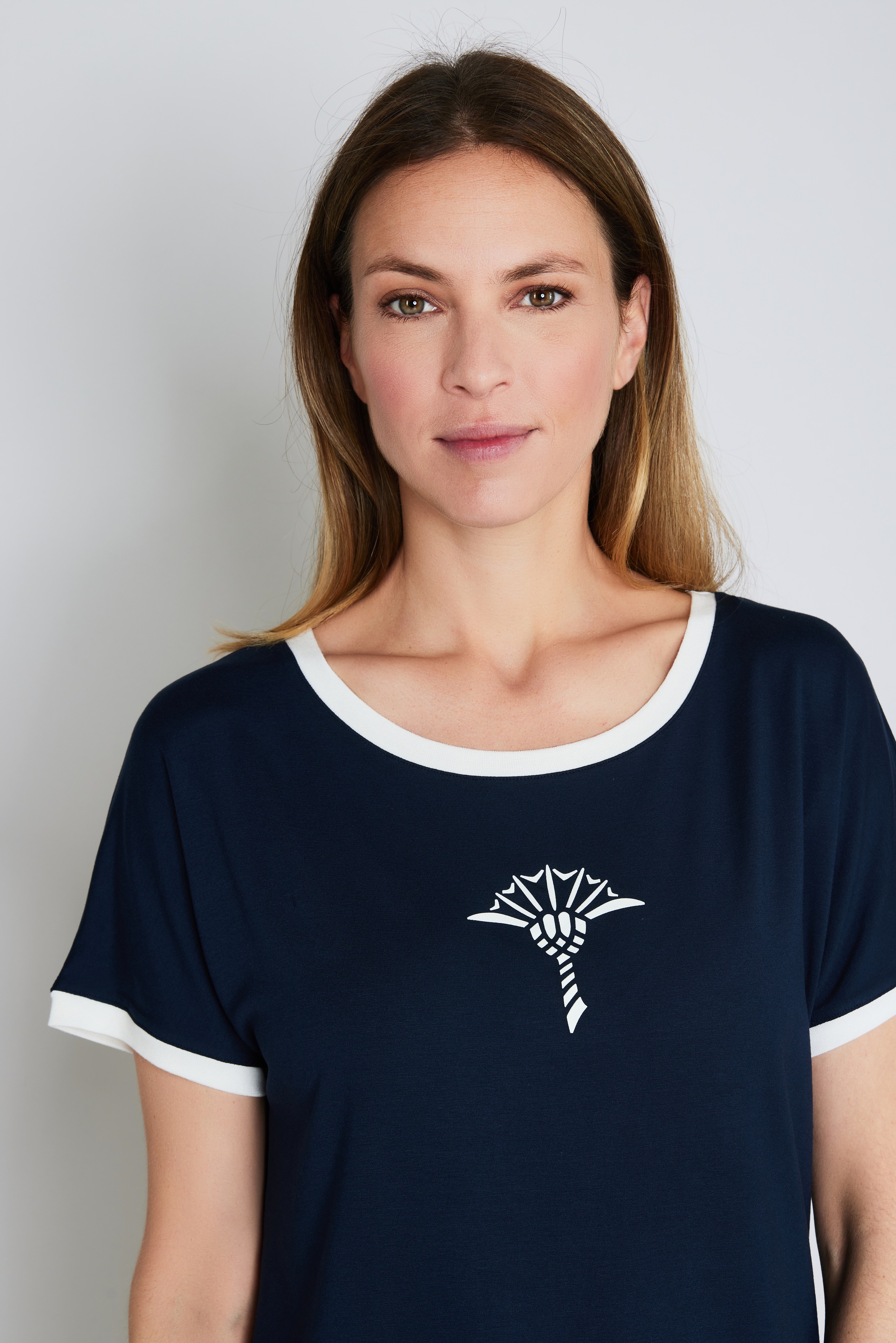 JOOP! T-shirt »Move« mit kontrastierendem Rundhalsausschnitt