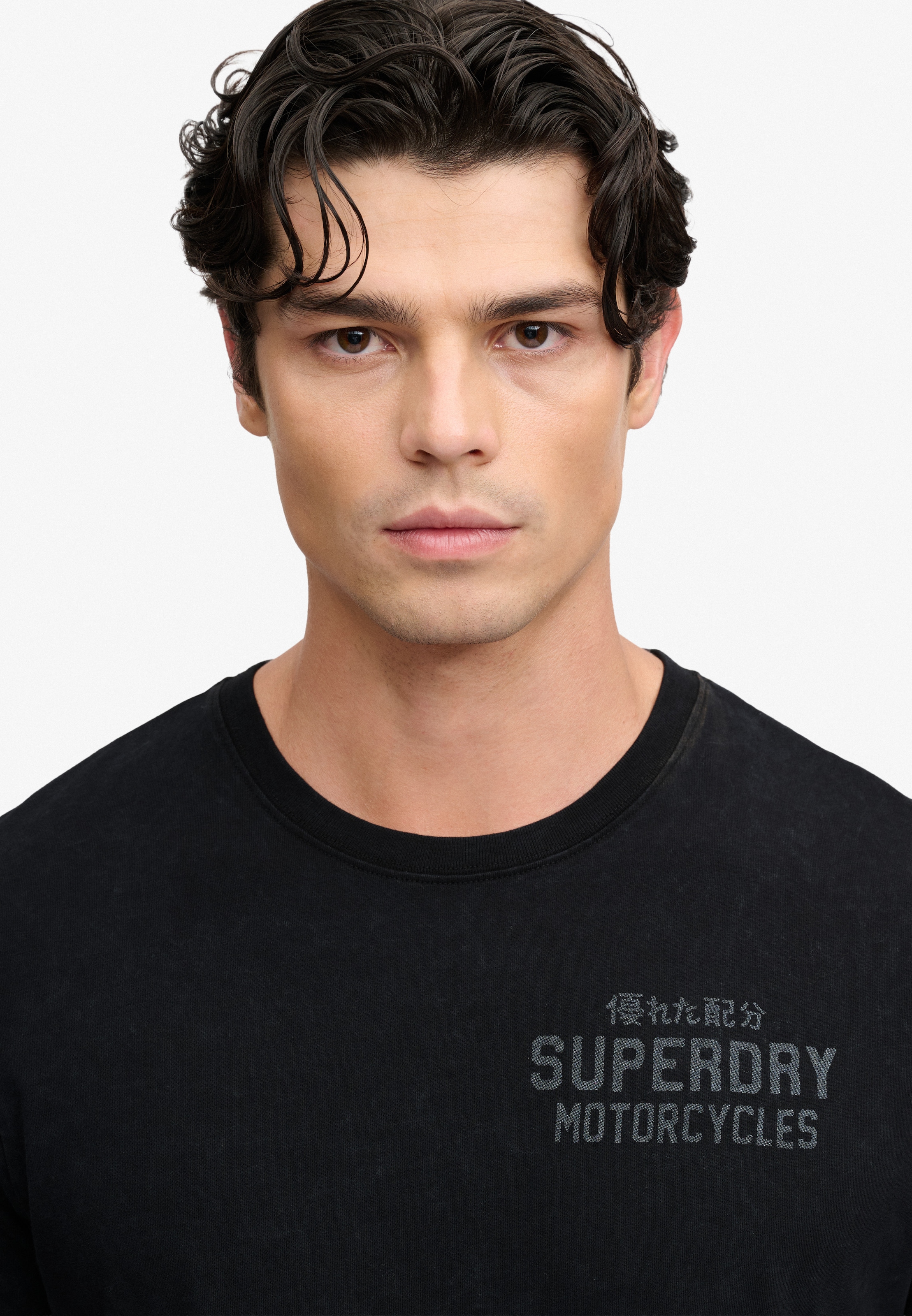 Superdry Shirt à col rond »VINTAGE BIKER TEE« coton, coupe décontractée