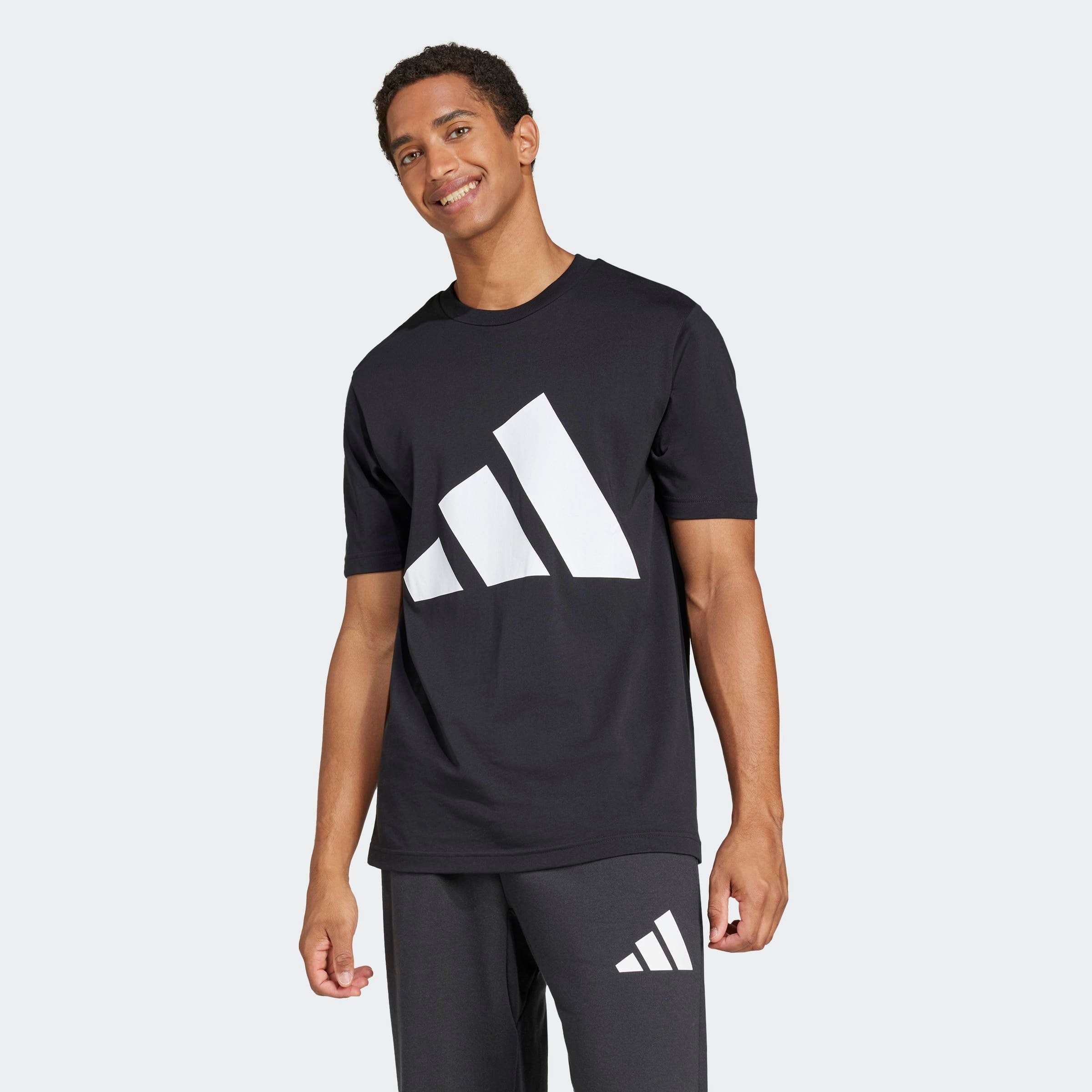 adidas Sportswear T-shirt »ESSENTIALS BIG LOGO« klassische Silhouette, mit Rundhalsausschnitt