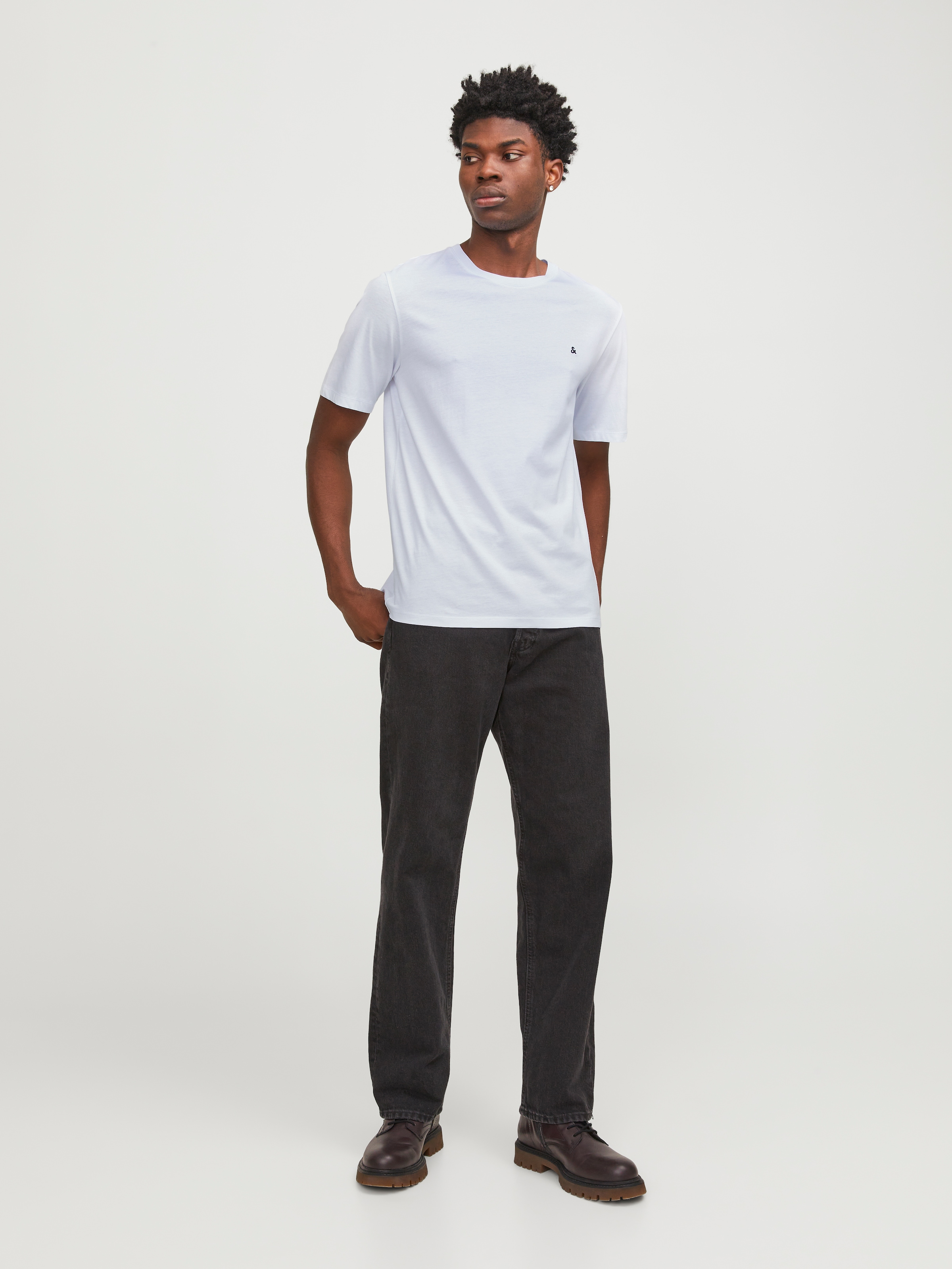 Jack & Jones Shirt à col rond »JJEPAULOS TEE SS CREW NECK NOOS« mélange coton, coupe régulière