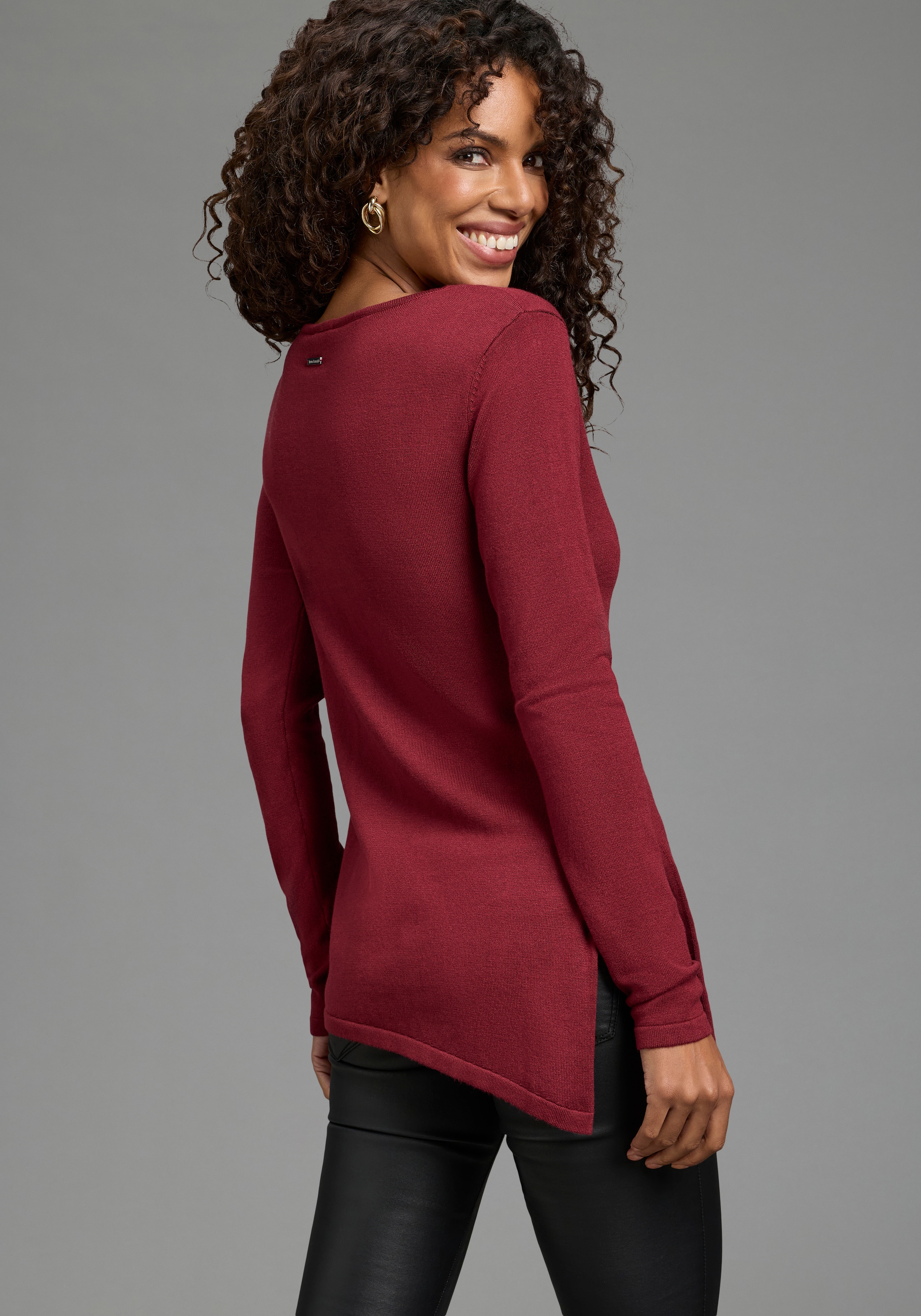 Bruno Banani Pull en tricot »mit asymmetrischem Saum und seitlichem Schlitz« col rond, longueur couvrant les hanches, coupe ajustée
