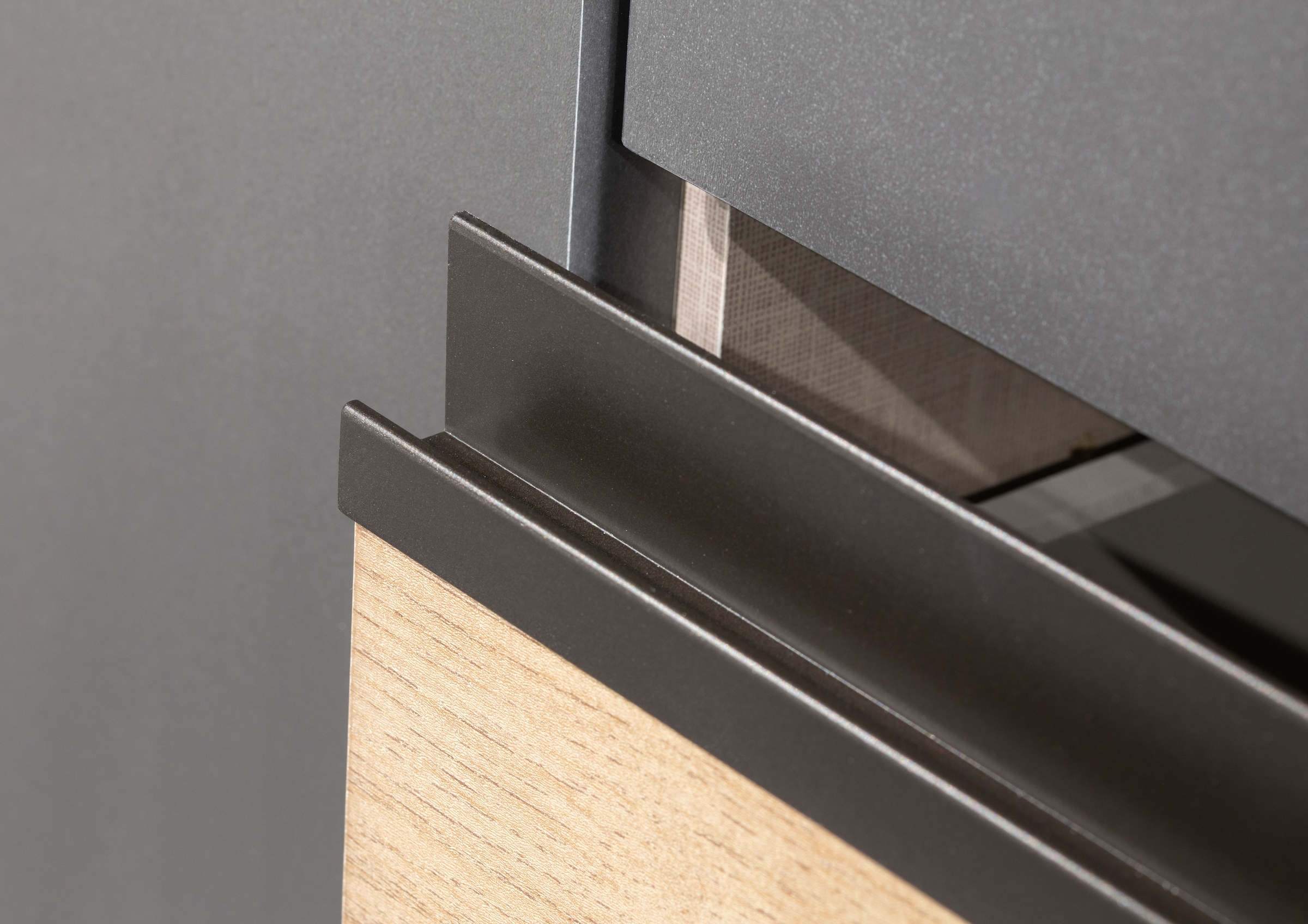 rauch 1100000002199 »Kleiderschrank Schrank Garderobe Wäscheschrank Schlafzimmer JOEL« in 3 verschiedenen Ausstattungen BASIC/CLASSIC/PREMIUM,  mit zwei Schubladen, mit Push-to-Open Funktion MADE IN GERMANY