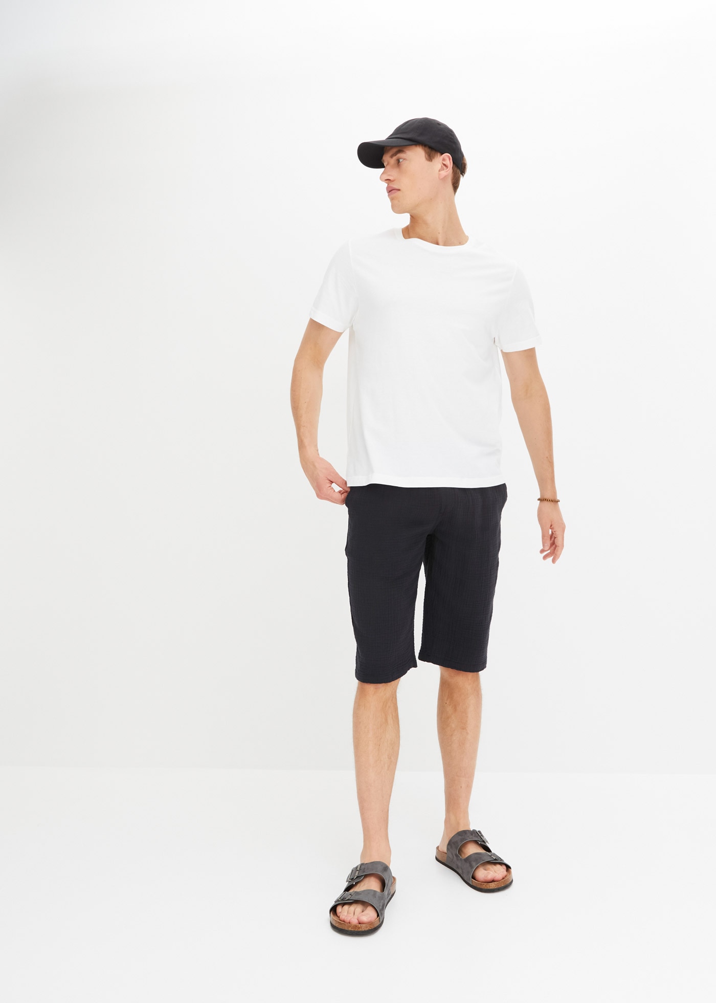 bonprix T-shirt »T-Shirt (5er Pack)« Paquet, lot de 5, 5 cuis Coupe régulière, manches courtes, pour les journées chaudes, en coton et viscose
