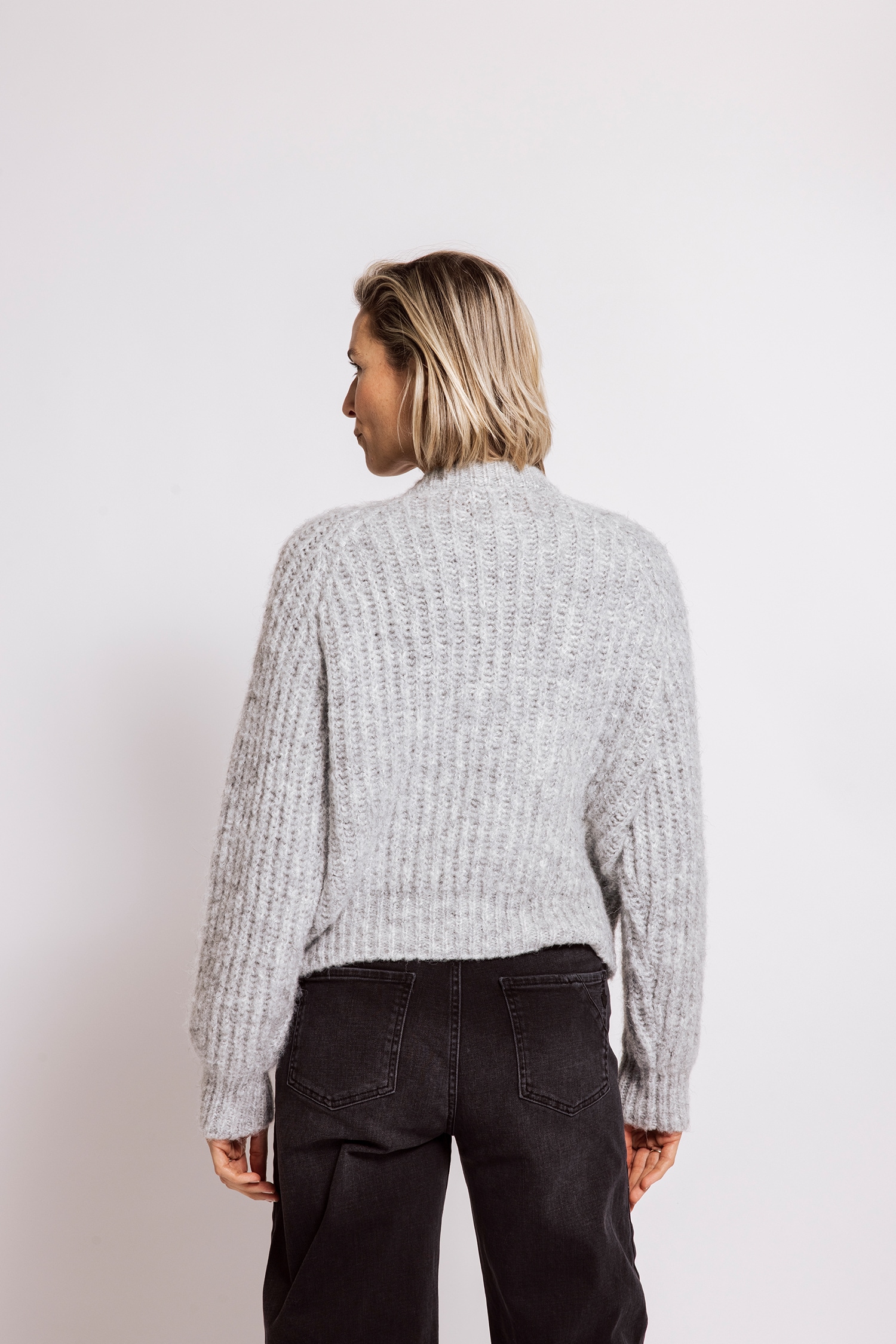 Zhrill Veste en tricot »CORINNA« look décontracté, coupe régulière, avec fermeture éclair, structure côtelée