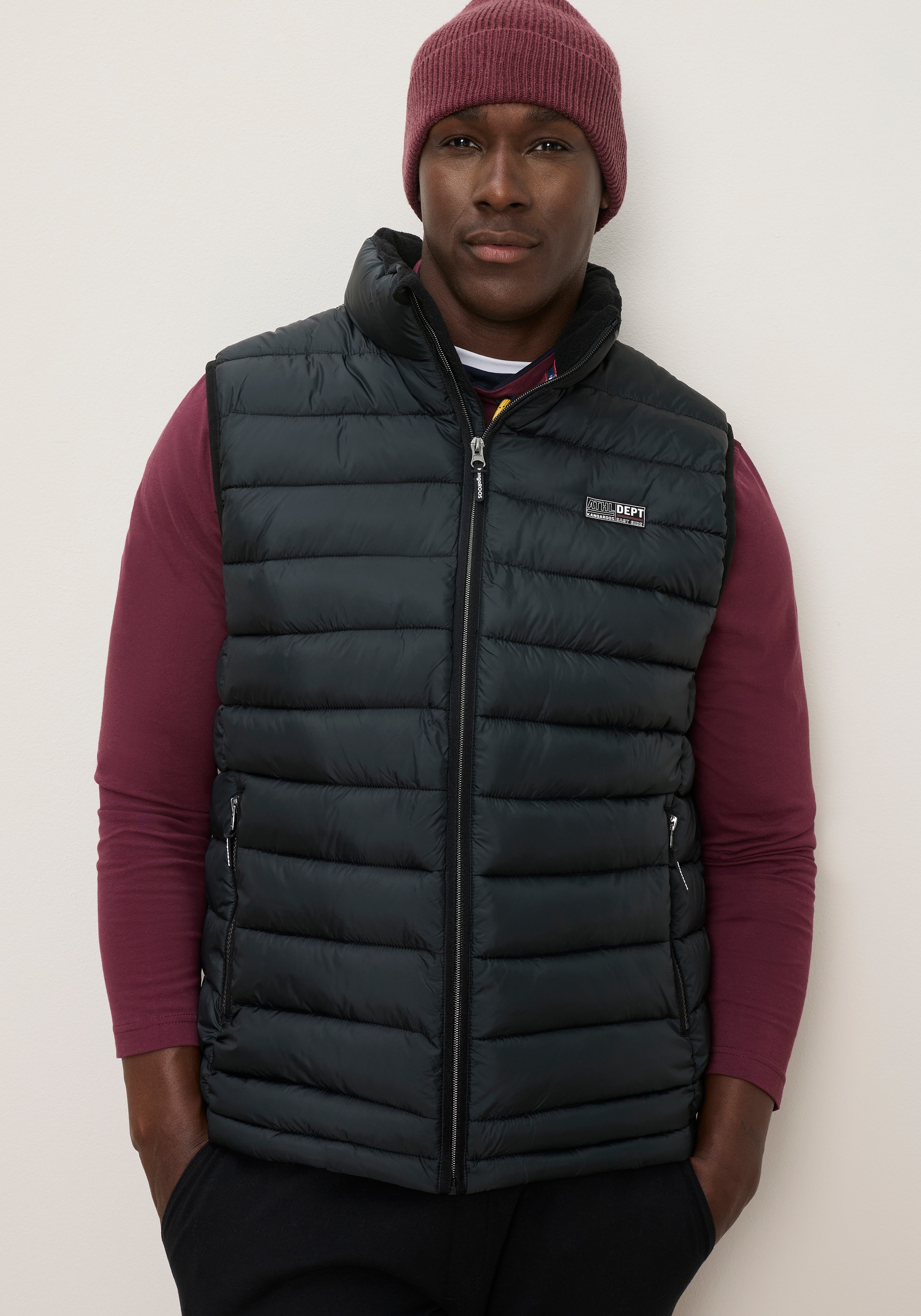 KangaROOS Gilet matelassé uni avec détails contrastants, idéal pour la transition