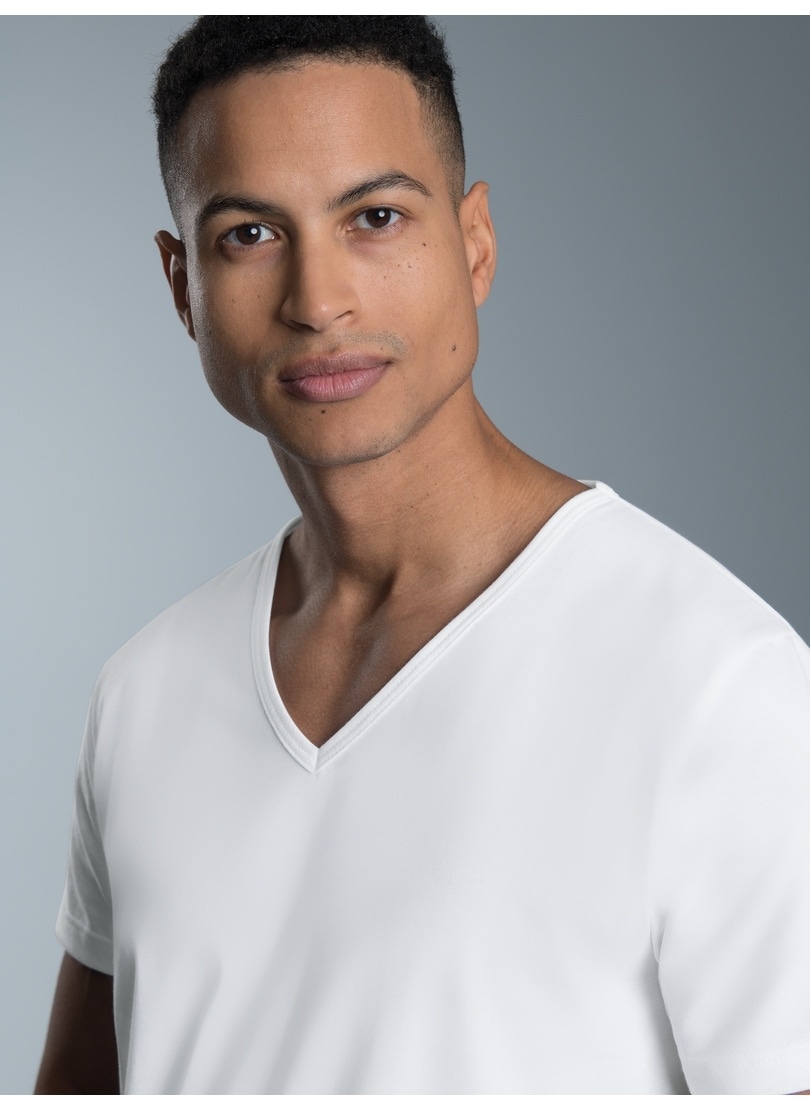 Trigema T-shirt »TRIGEMA V-Shirt Slim Fit« 1 cuis
