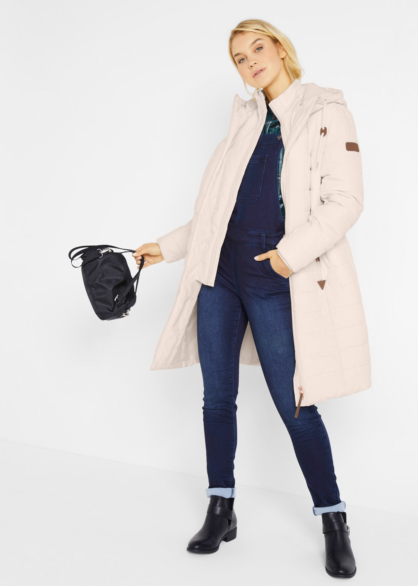 bonprix Steppmantel »Steppmantel, 2-in-1 Optik« mit Lederimitat Zeichen am Ärmel, mit Kapuze und Stehkragen