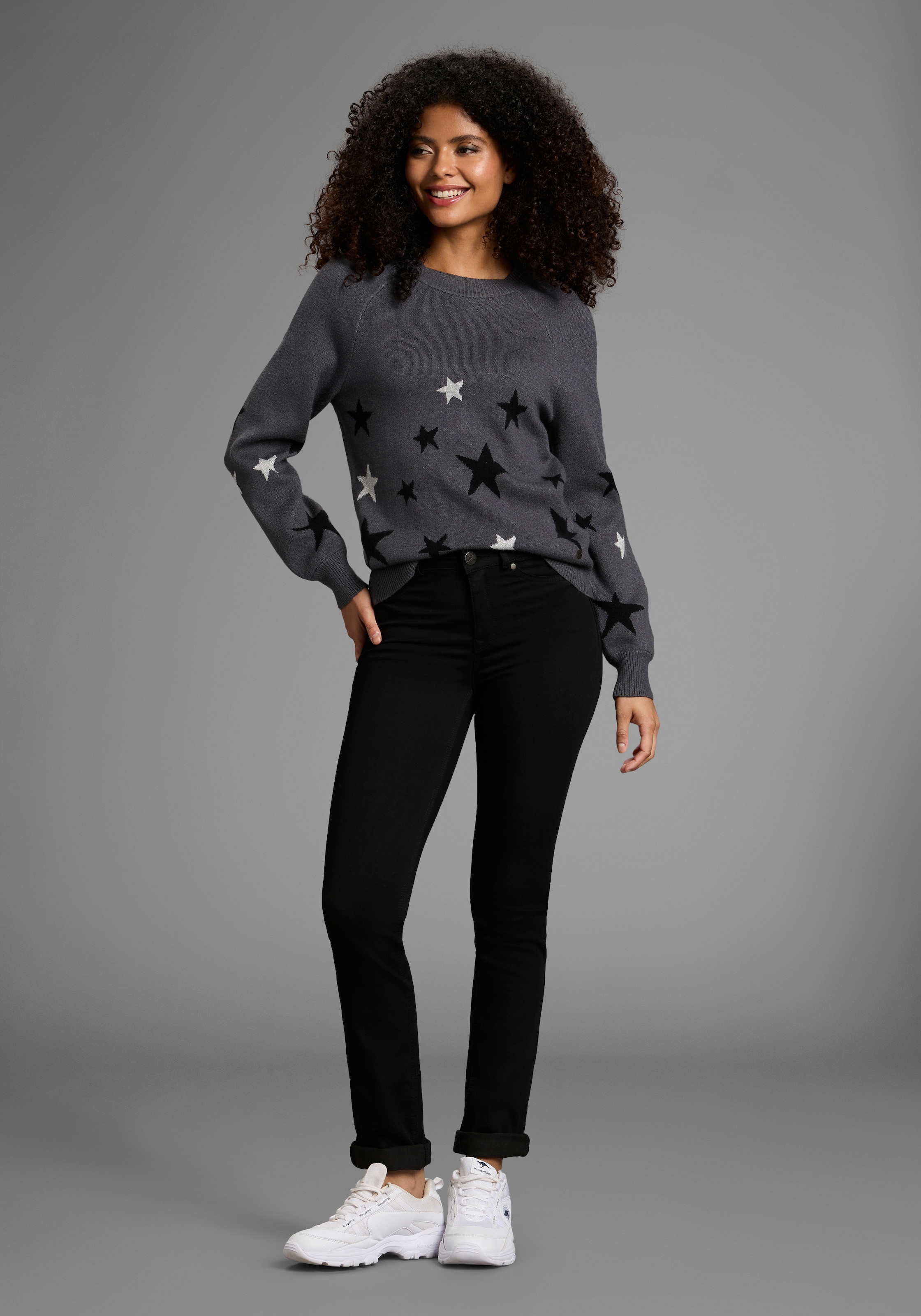 KangaROOS Pull à col rond mit Sternen