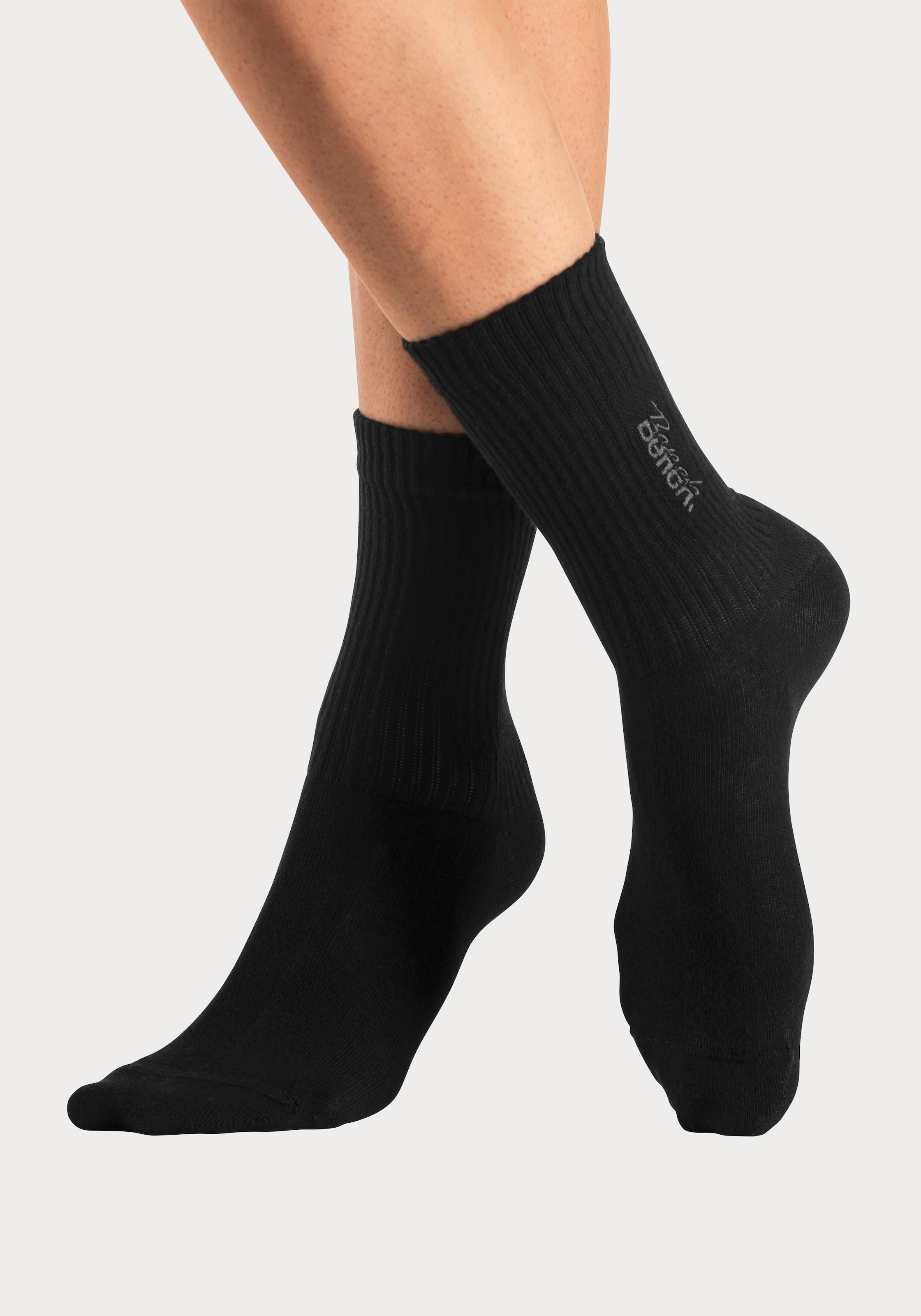 Bench. Basicsocken »Damensocken hochgeripptes Bündchen« Packung, 3 Stk. tlg. mit Bench Logo Stickerei