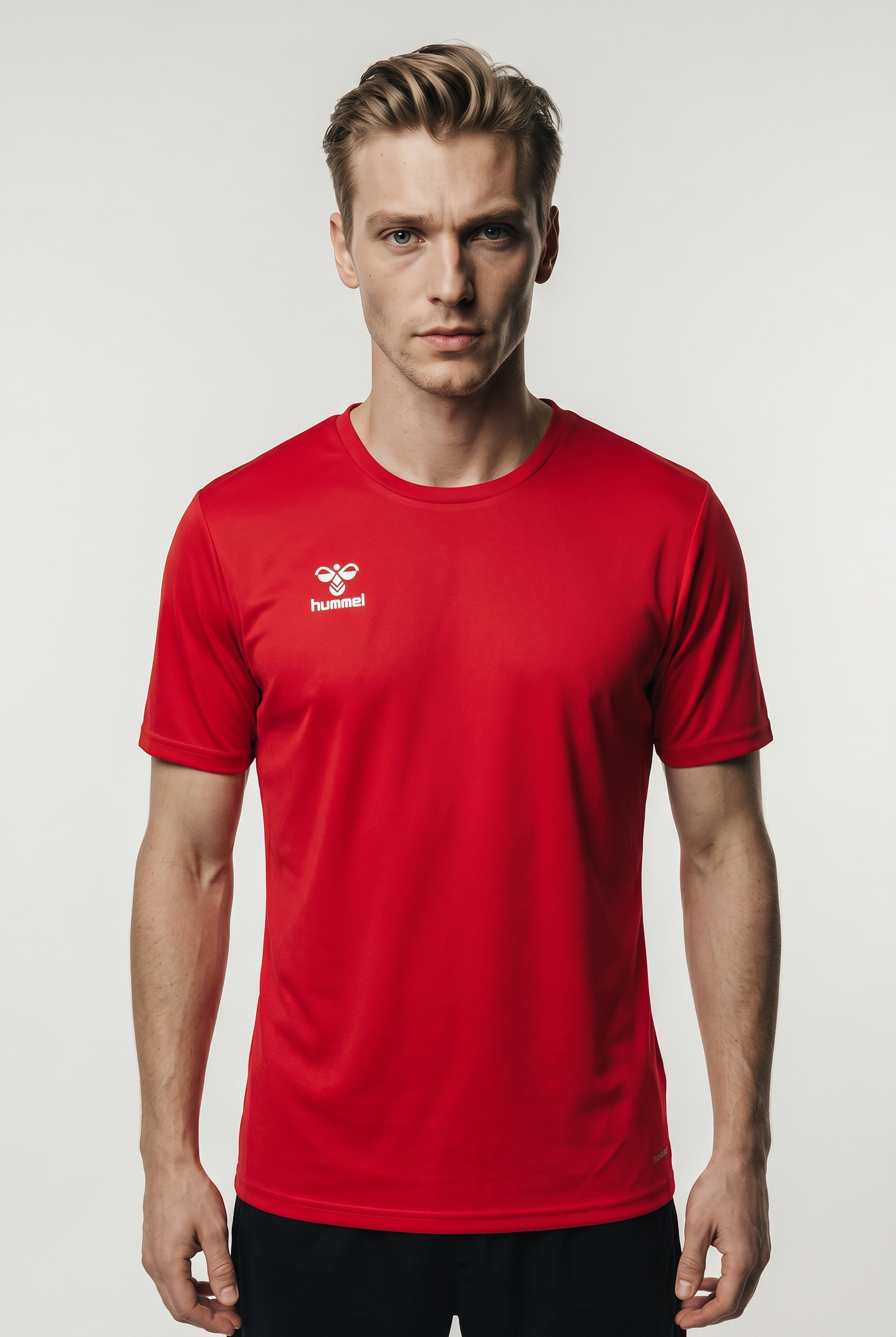 hummel Trainingsshirt »HMLESSENTIAL JERSEY S/S« Kurzarm-Design, mit Rundhalsausschnitt, in Trikot-Qualität