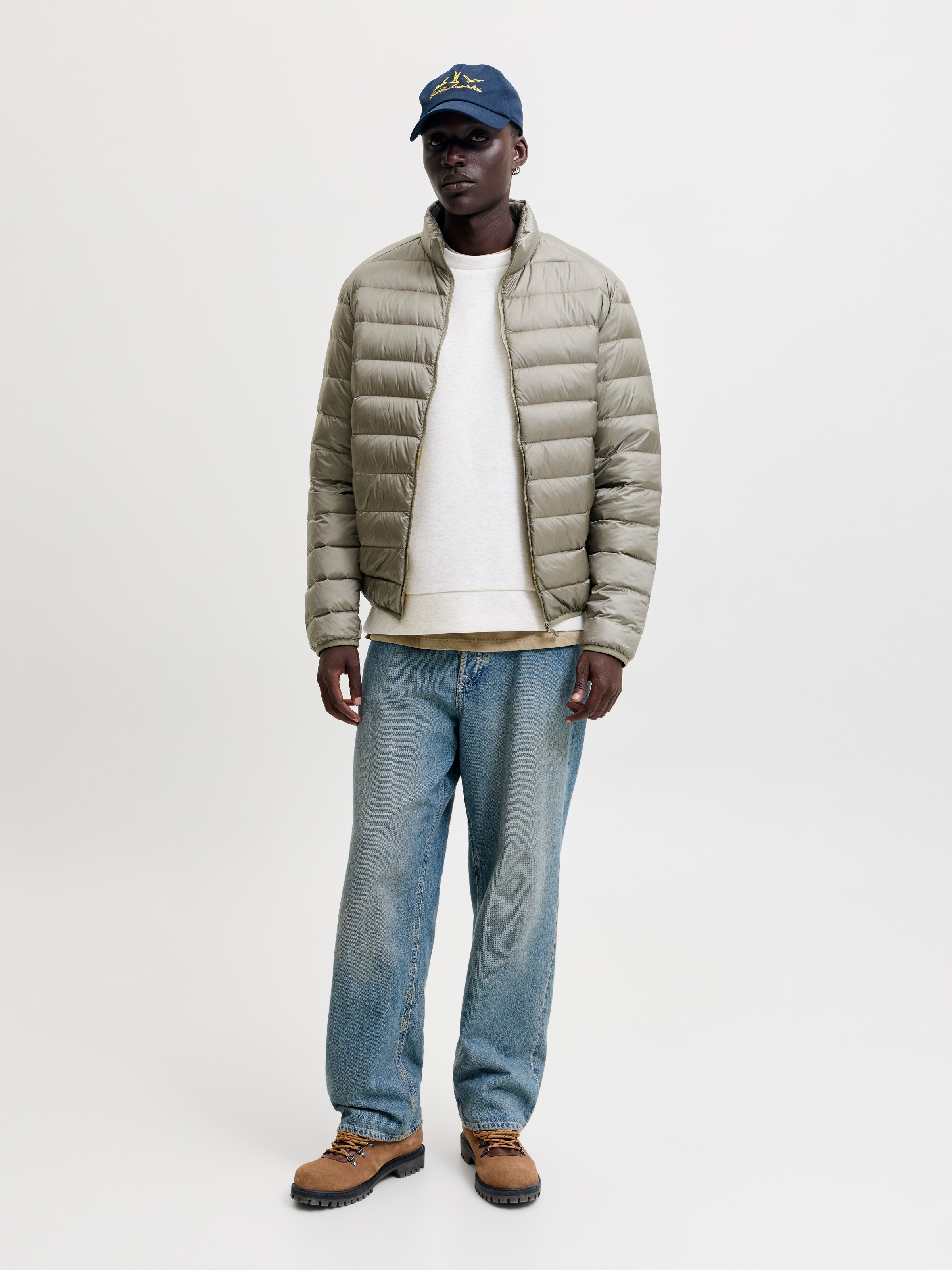 Jack & Jones Veste matelassée »JJEBERG LIGHT DOWN COLLAR PUFFER NOOS« fibre synthétique, coupe régulière