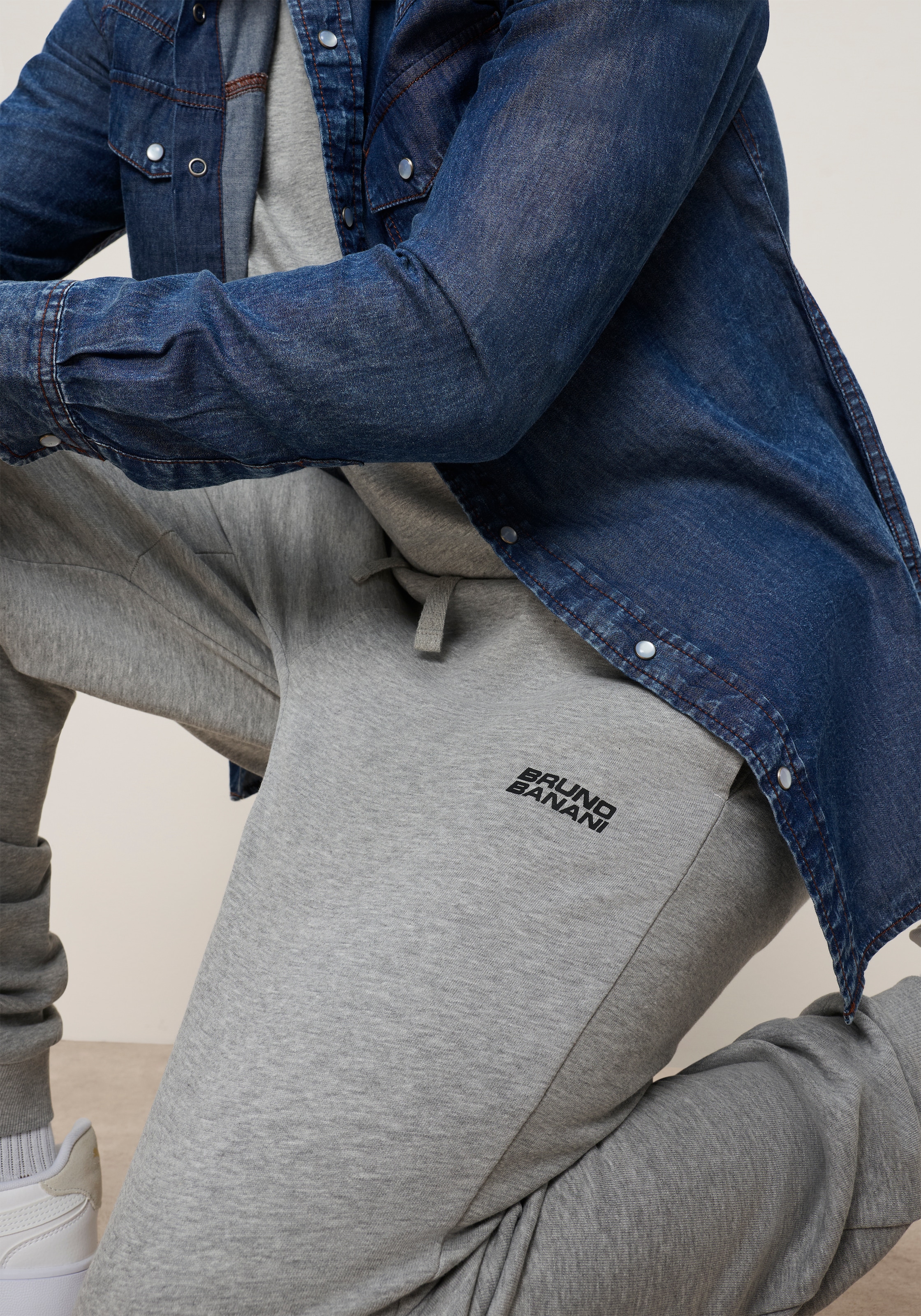 Bruno Banani Pantalon de jogging »Loose Fit«  Coupe décontractée, avec bord-côte élastique à l'ourlet