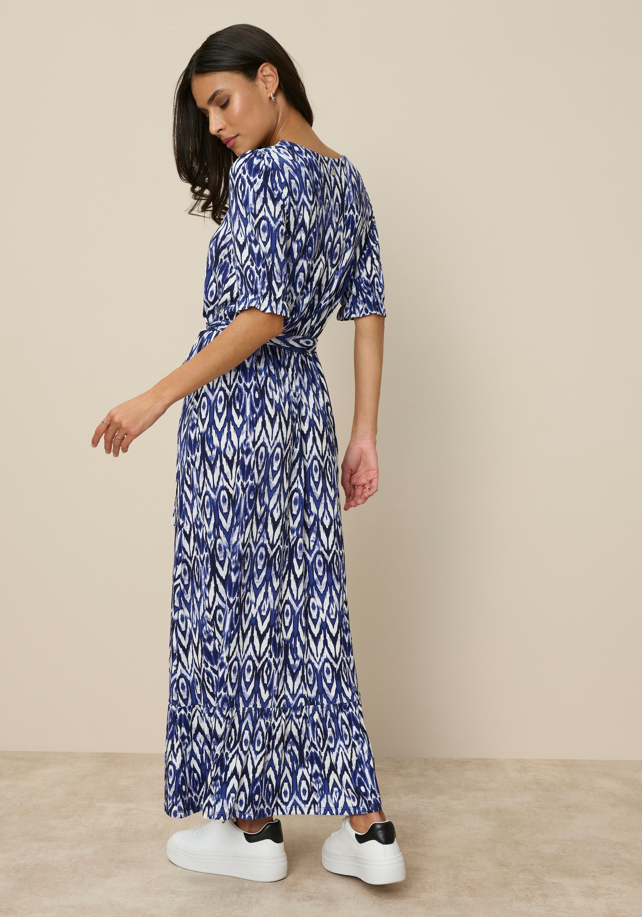 Tamaris Robe en jersey mit verspielten Ärmeln, figurumspielende Passform