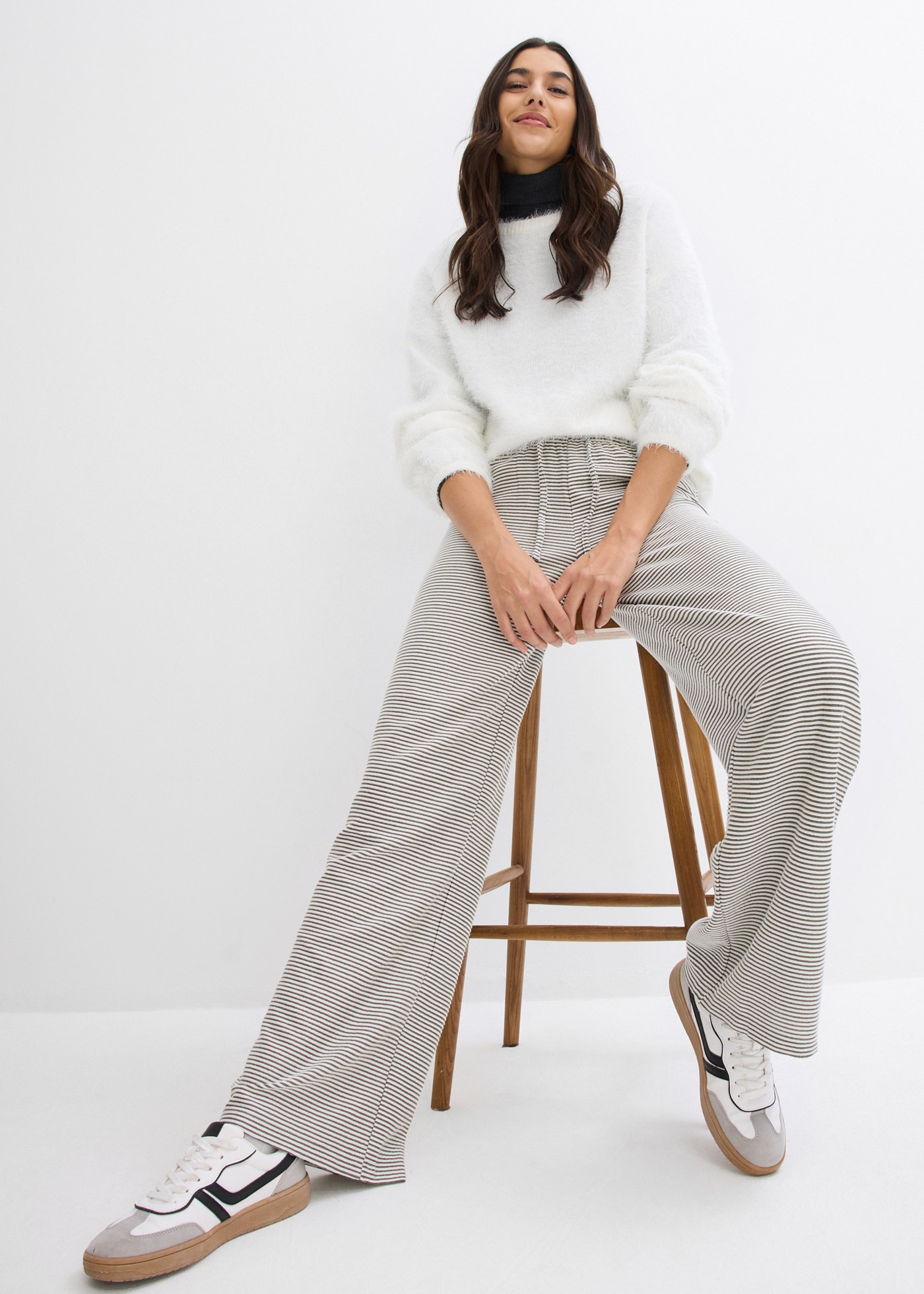 bonprix Pantalon en jersey  aus Baumwolle, Polyester und Elasthan, loose fit