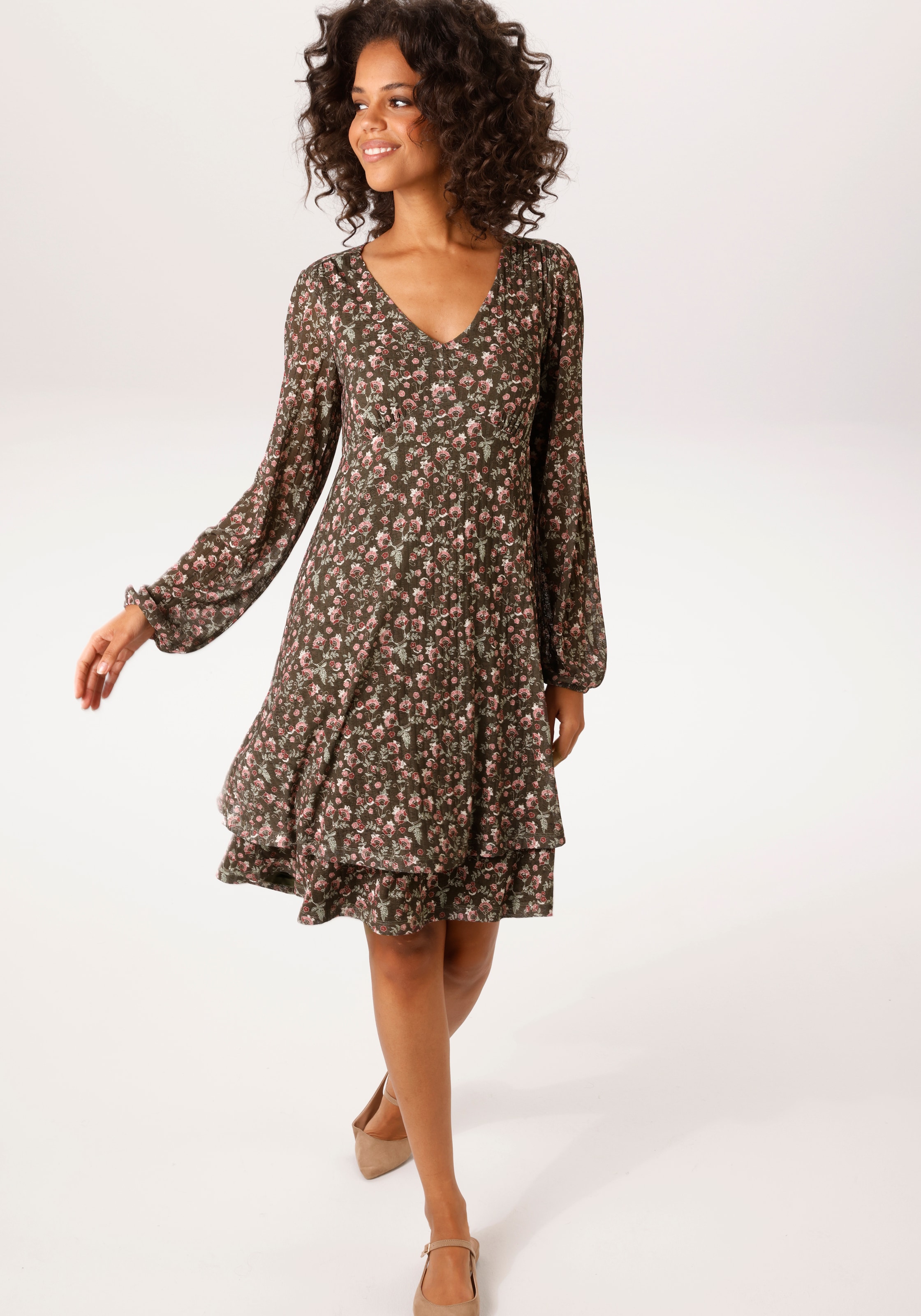 Aniston CASUAL Mini-robe mit romantischen Blümchen bedruckt - NEUE KOLLEKTION