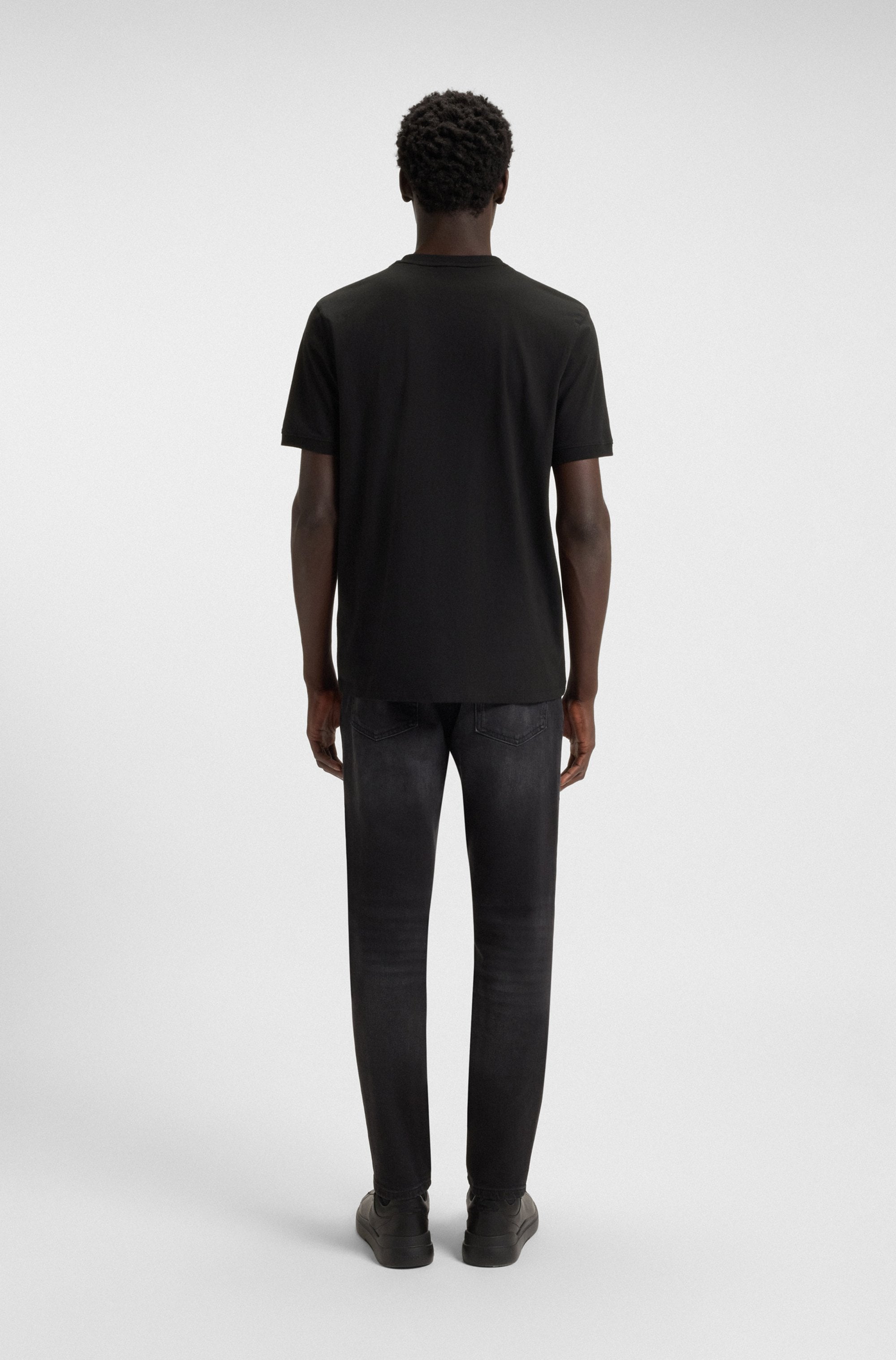 HUGO T-shirt »Diragolino« Rundhalsausschnitt, Regular Fit, Logo-Label