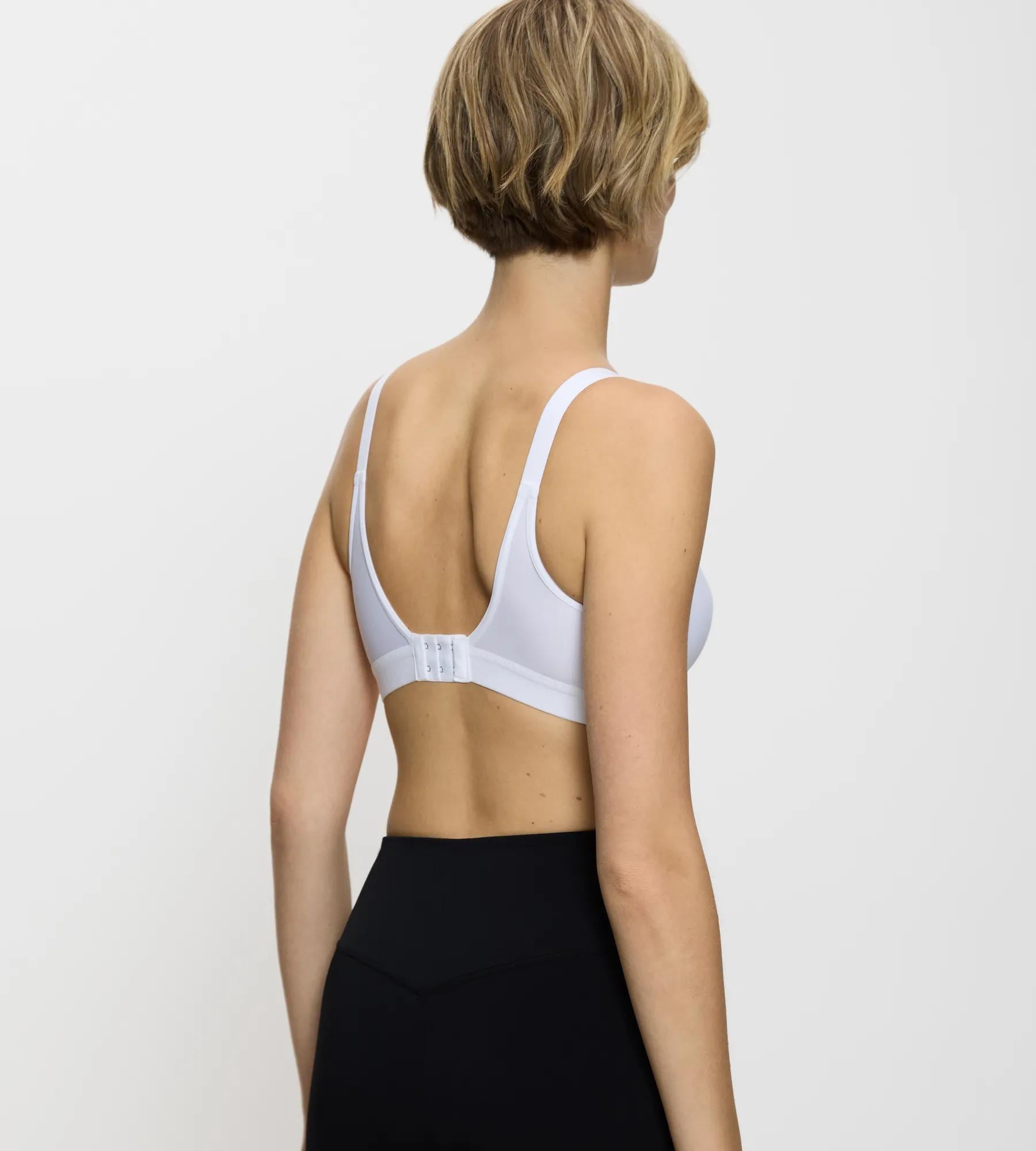 triaction by Triumph Soutien-gorge de sport »Triaction Wellness N« respirant et maintien élevé