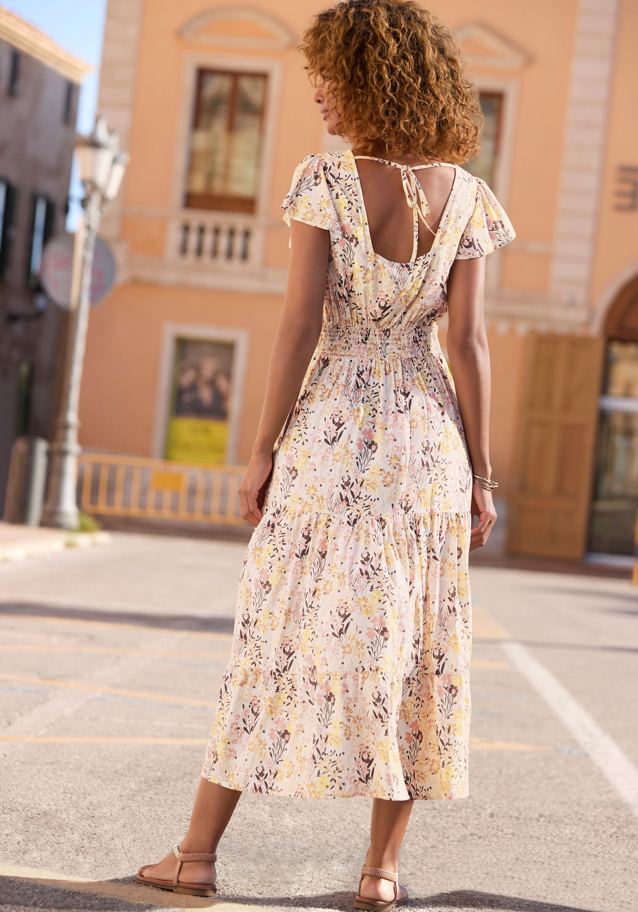 Vivance Midikleid »mit Blümchendruck und Flügelärmeln« Seitennahttaschen Elegantes Sommerkleid aus Webware, Blumenkleid, Druckkleid