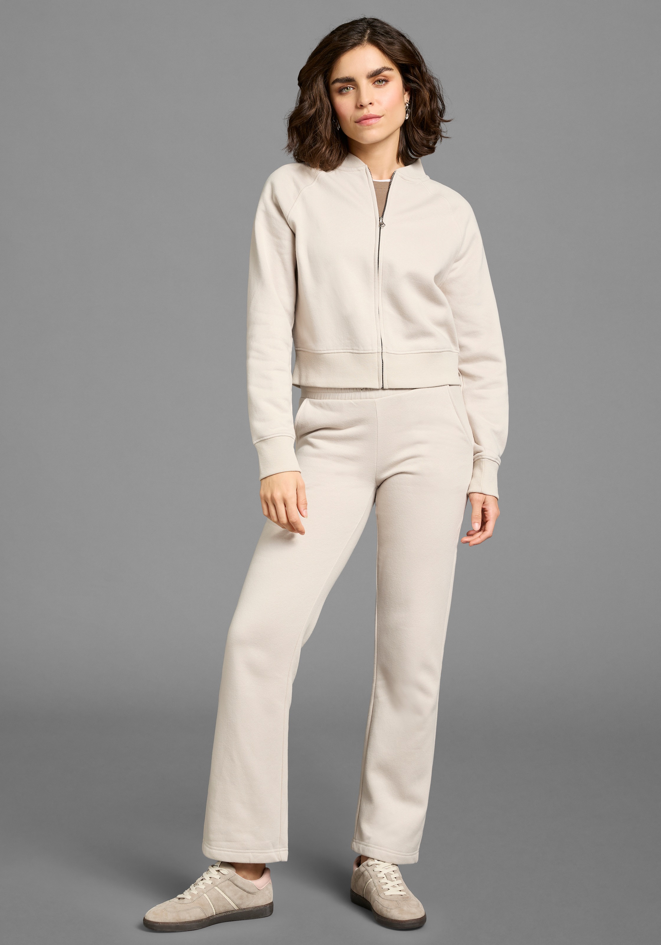 Ocean Sportswear Freizeitanzug Set, 2 tlg. aus angerauter Sweatware, mit Elasthan in Bündchen und Kragen