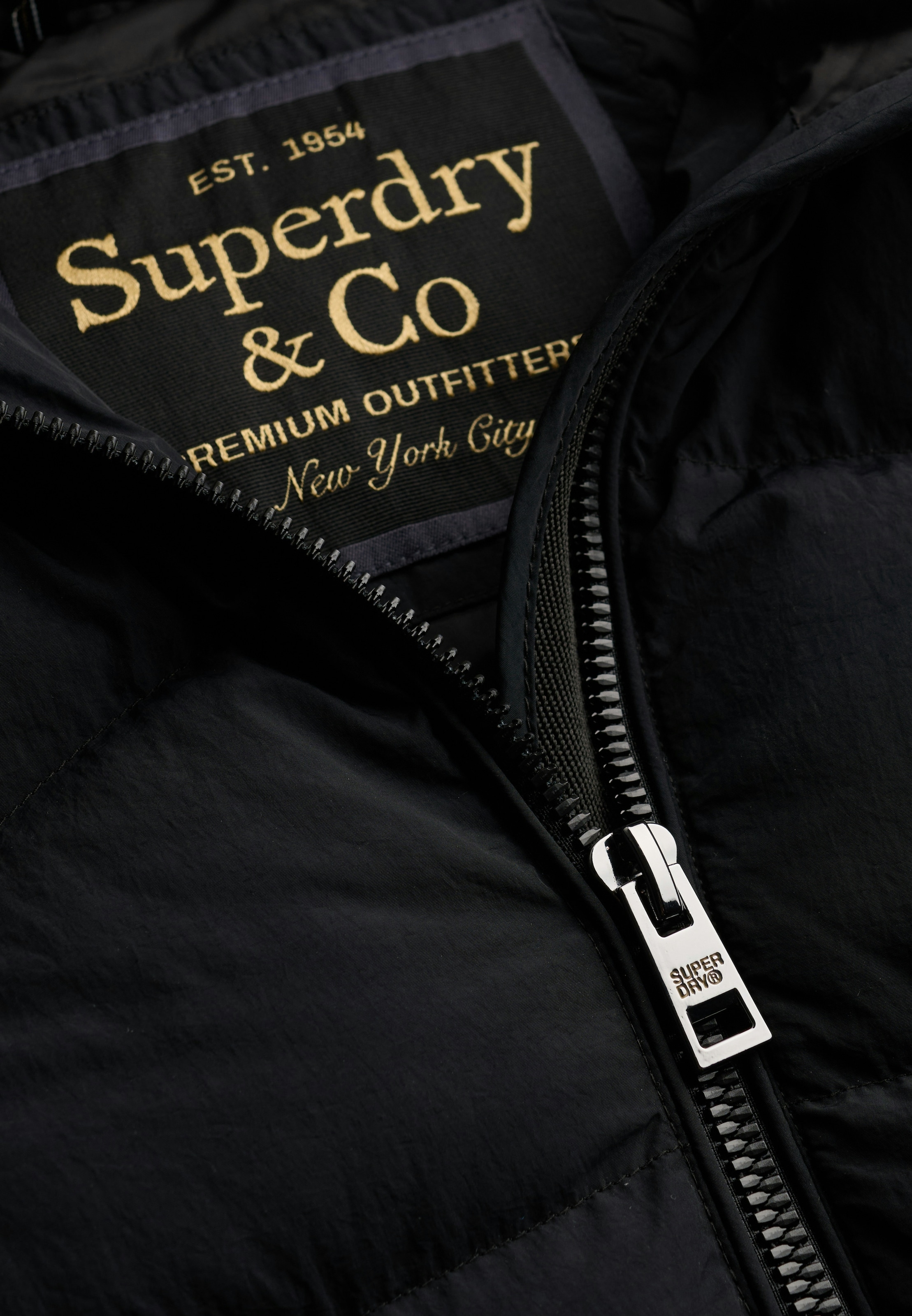 Superdry Steppjacke »HOOD FAUX FUR FUJI PADDED JKT« mit Kapuze Kunstfaser, slim fit