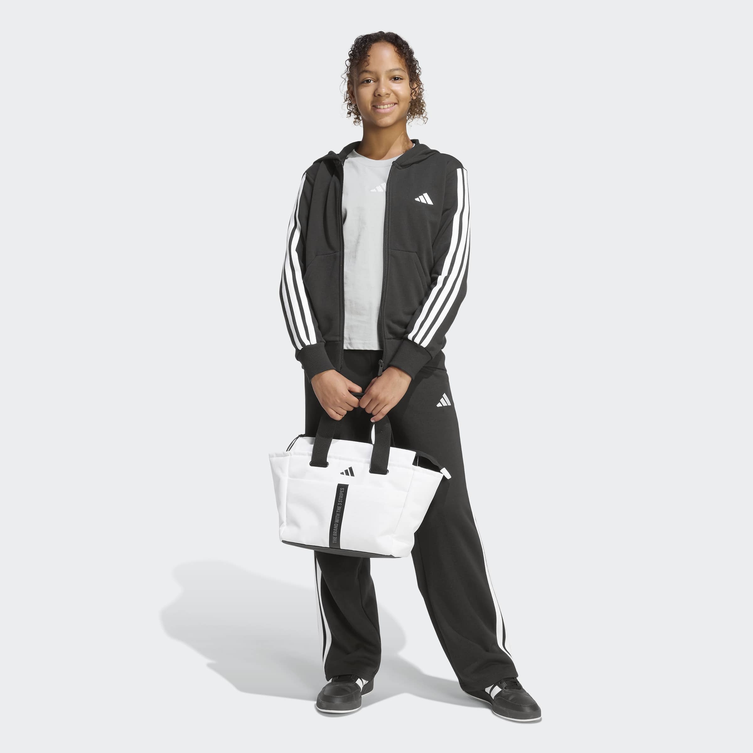 adidas Sportswear Sweat à capuche »ESSENTIALS FULL ZIP HOODIE«

