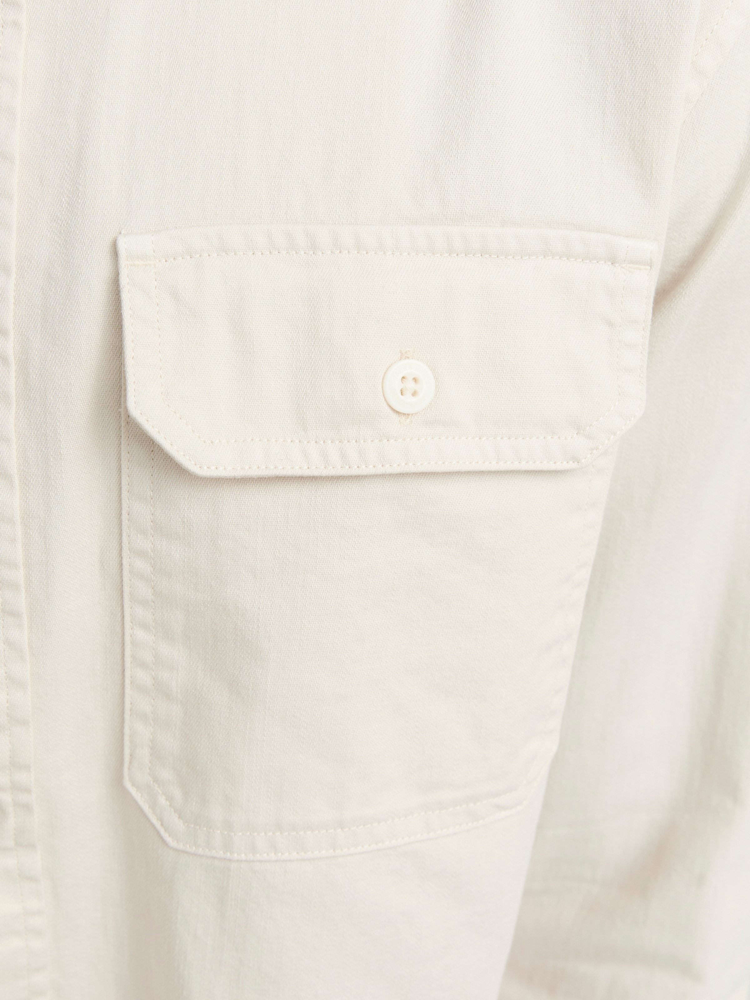 Jack & Jones Langarmhemd »JJETRAVIS SHIRT LS NOOS« mit Brusttaschen