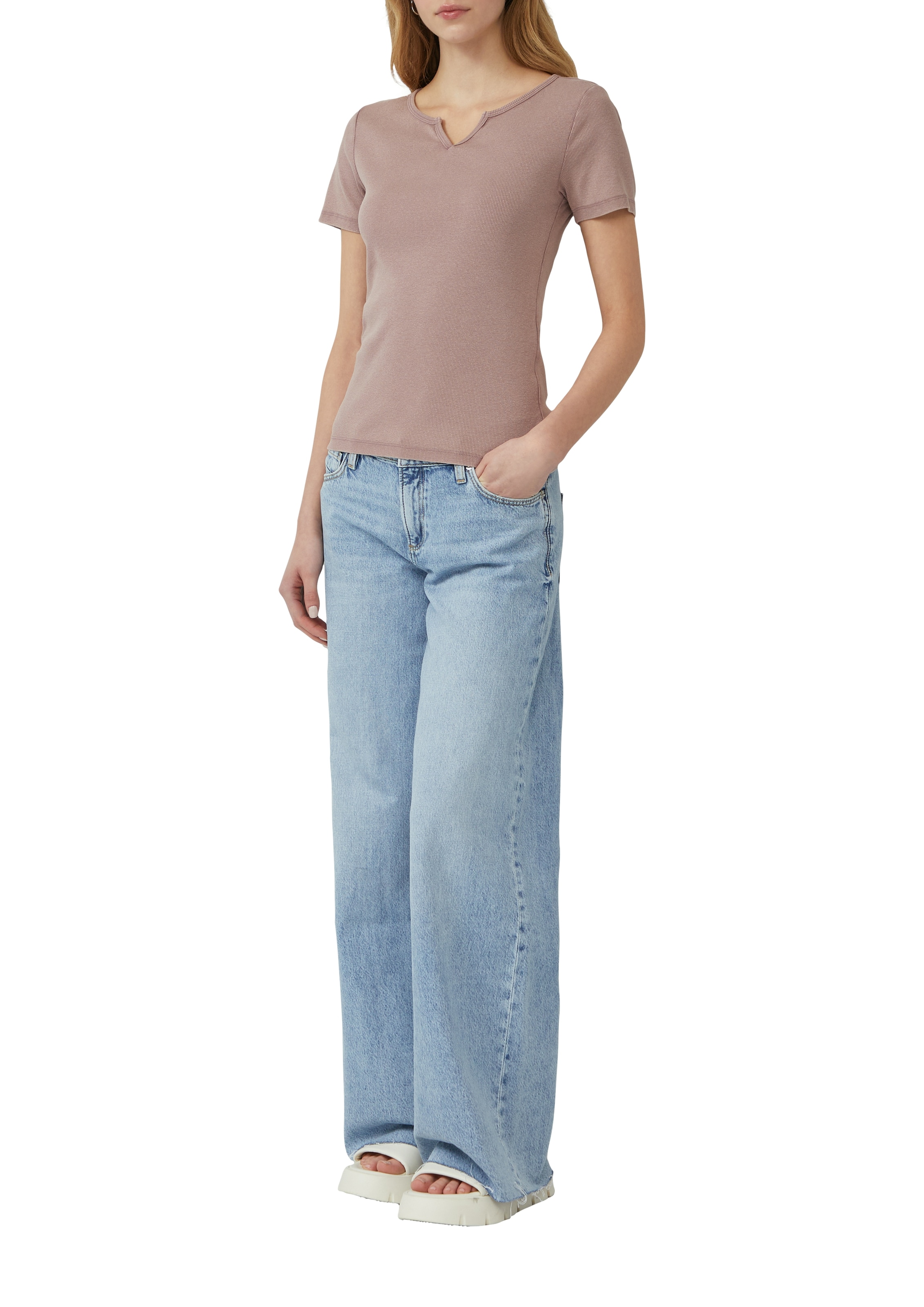 QS T-Shirt in Ripp-Optik und mit Splitneck