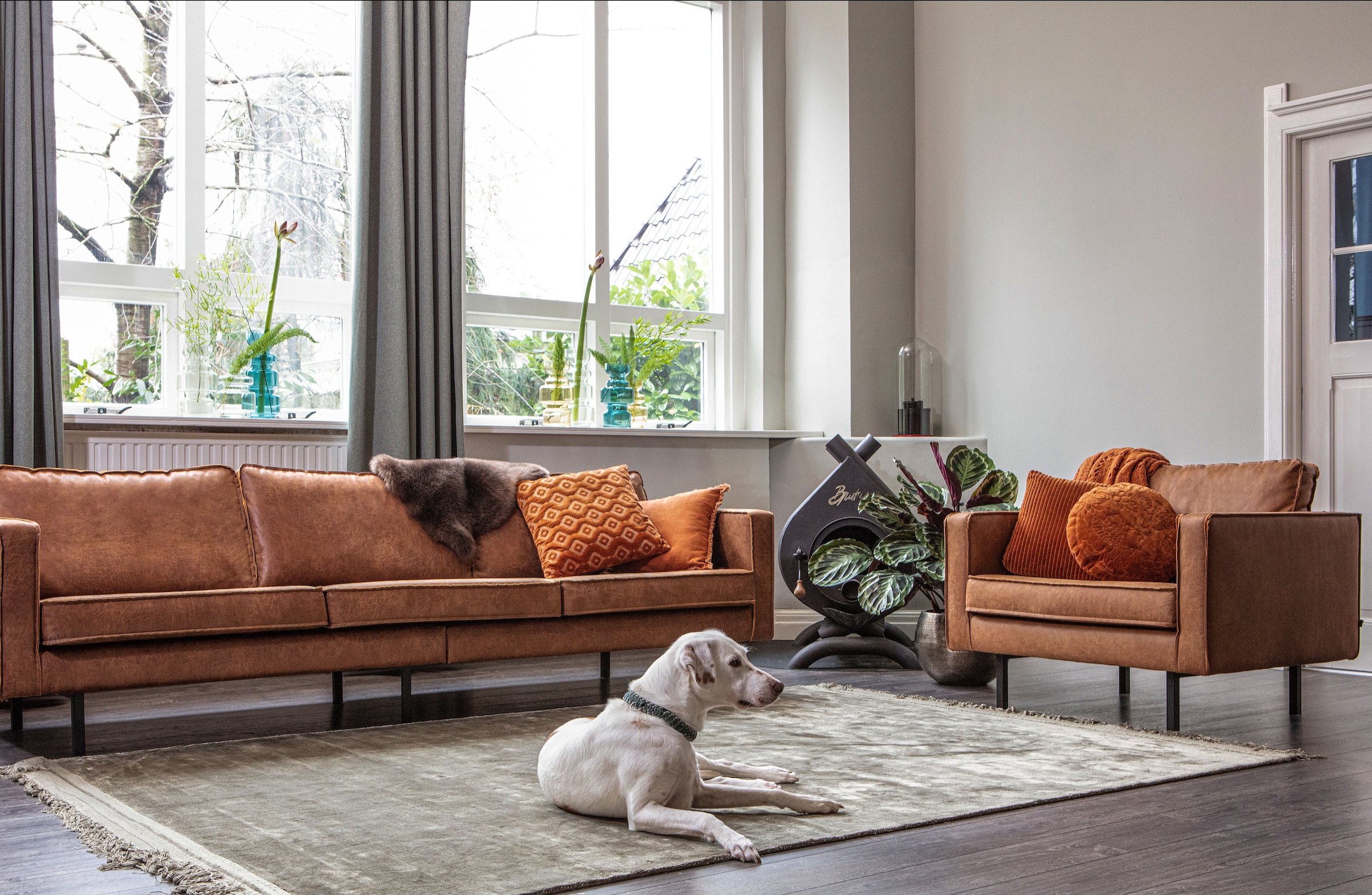 WOOOD Fauteuil lounge »Rodeo Recycling-Lederfaser-Verbundstoff, H 85 x B 105 x T 86 cm« capacité de charge 120 kg, bonne résistance à l'usure, suspension en zigzag